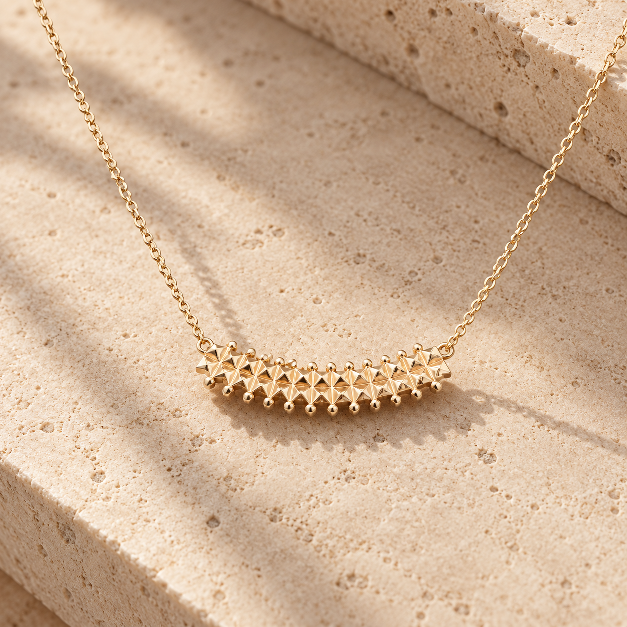 Spike de Clash Necklace.png