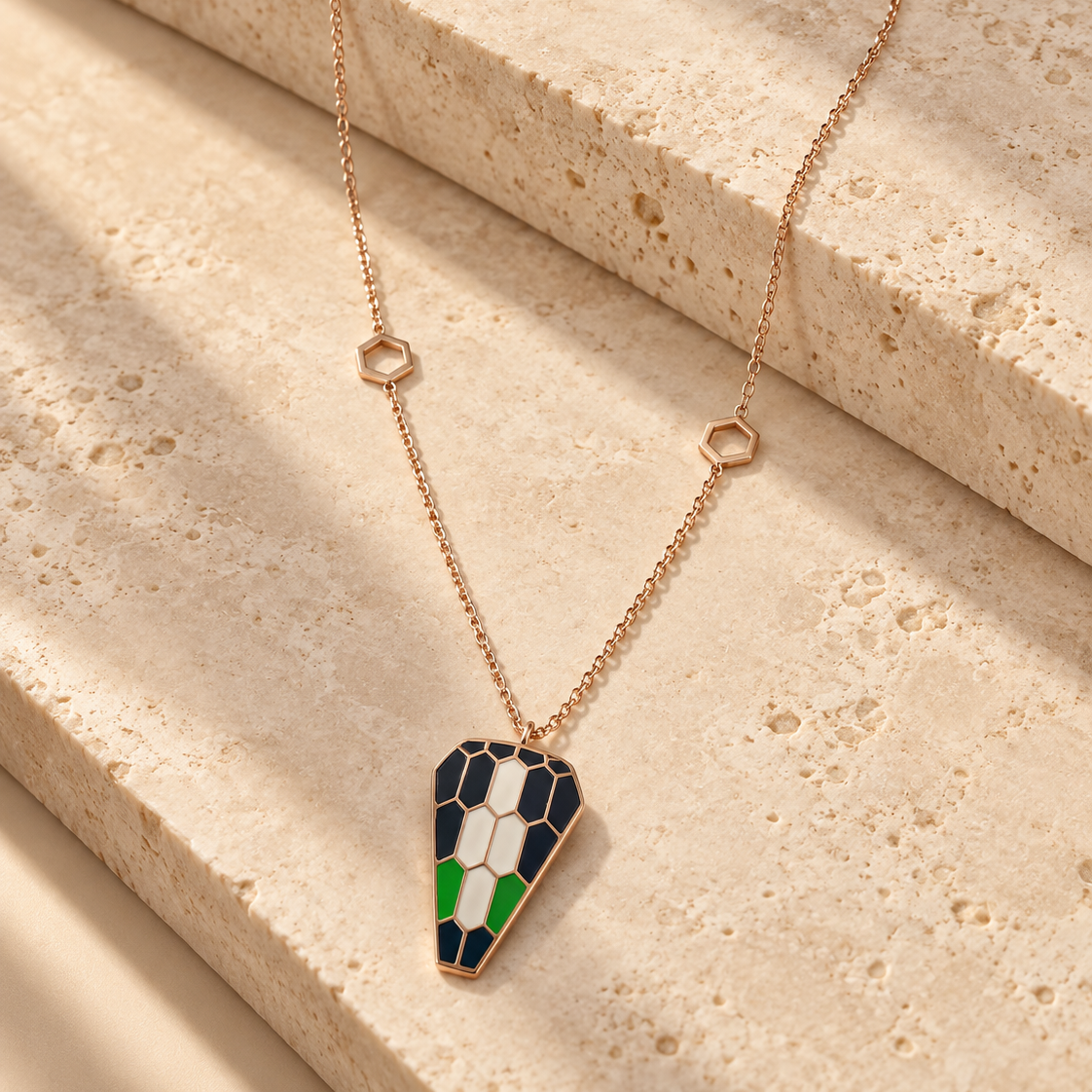 Serpentie Pendant Necklace