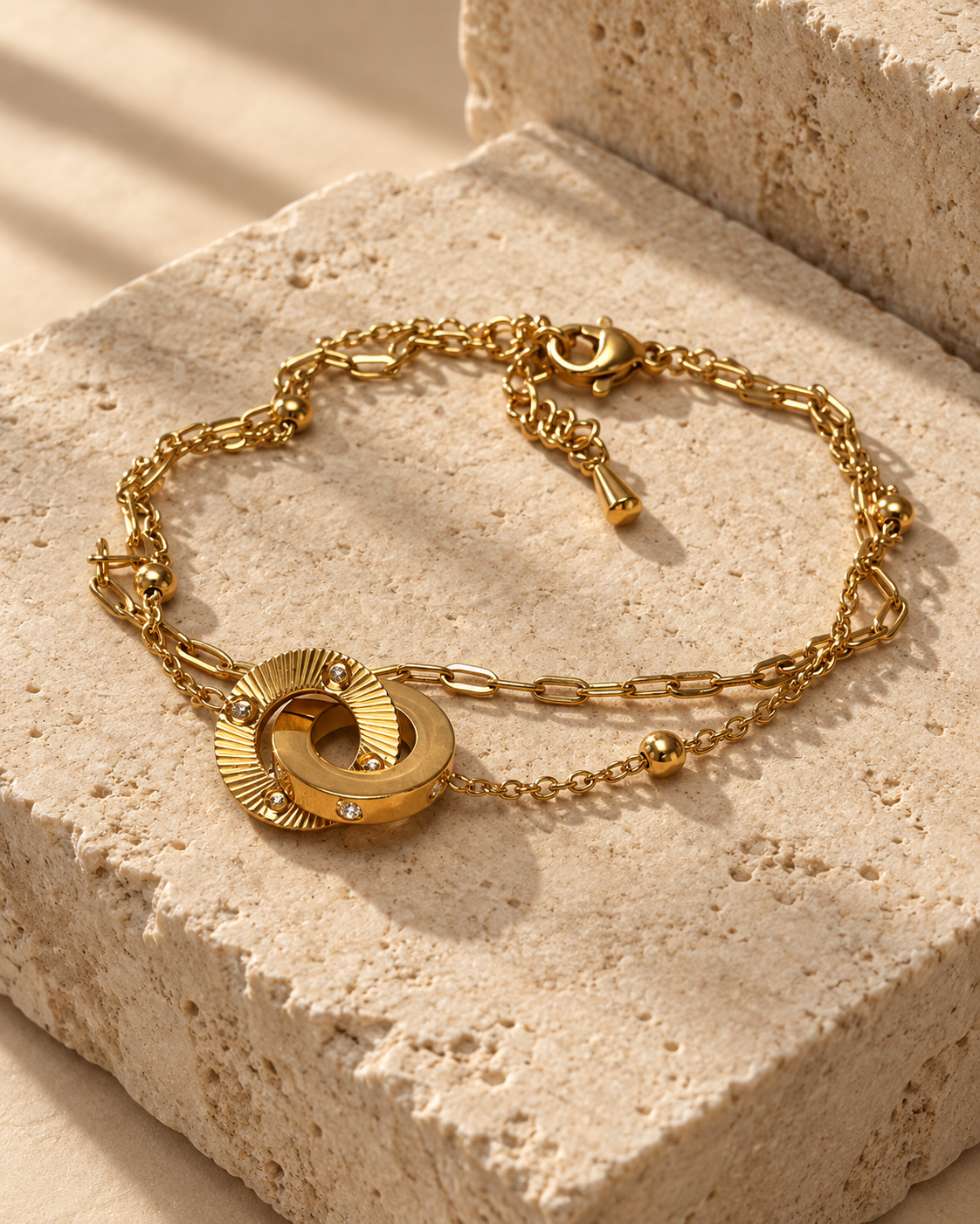 Love Negative Linked Mini Rings Sparkle Bracelet