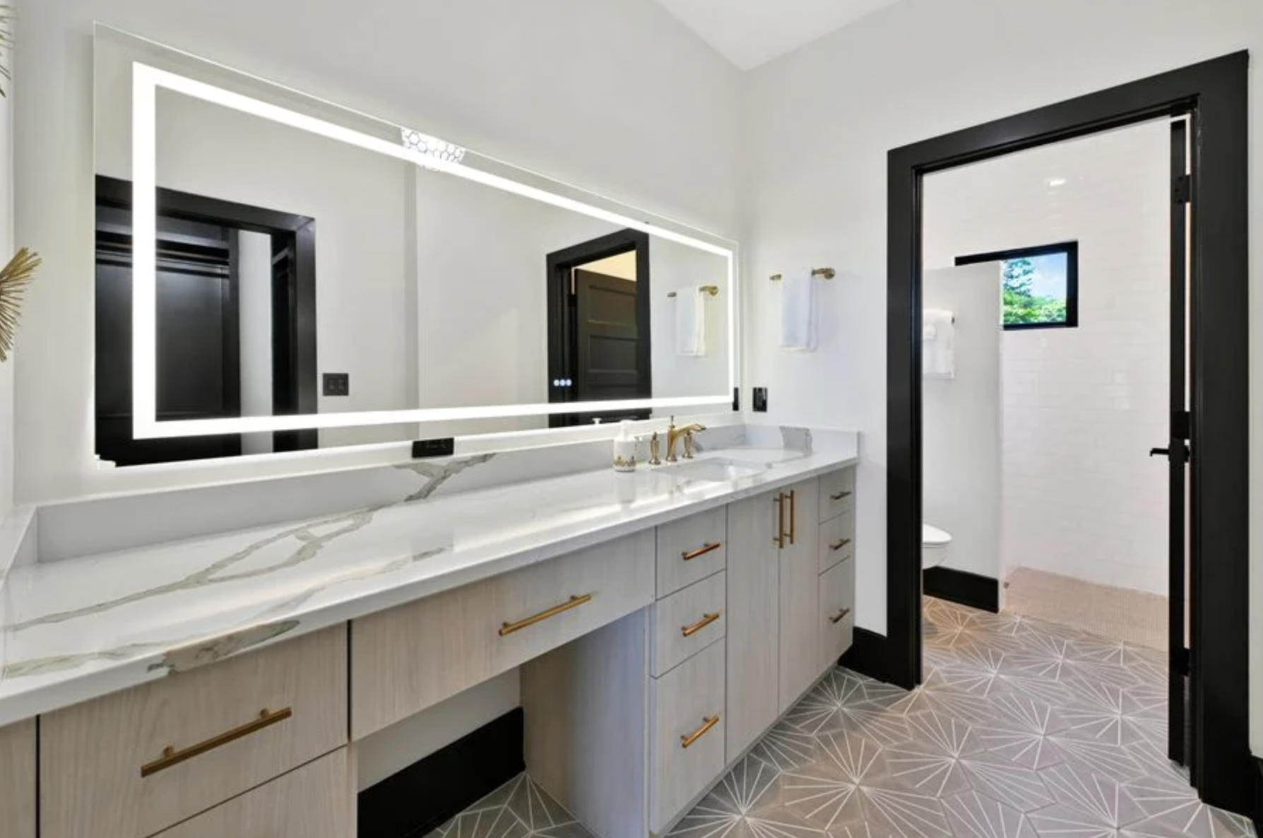 King+Room+Main+Level+Bathroom.png