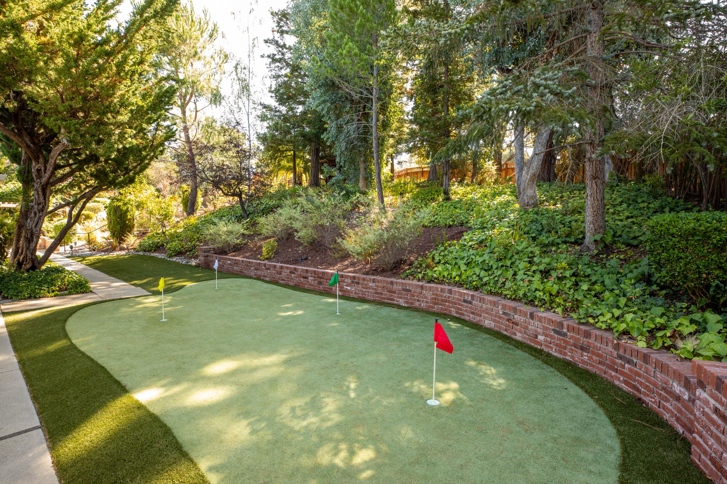 46-Granite_Matt_Anello-0484-MLS.jpg
