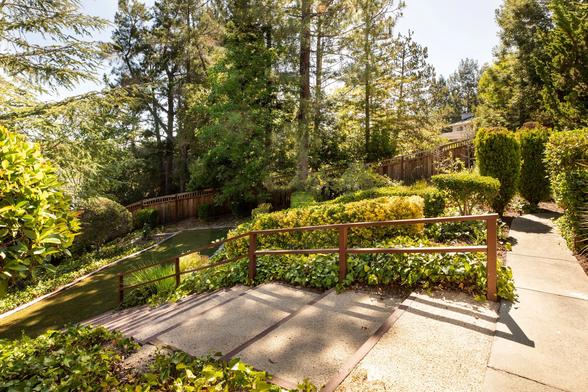 48-Granite_Matt_Anello-0496-MLS.jpg