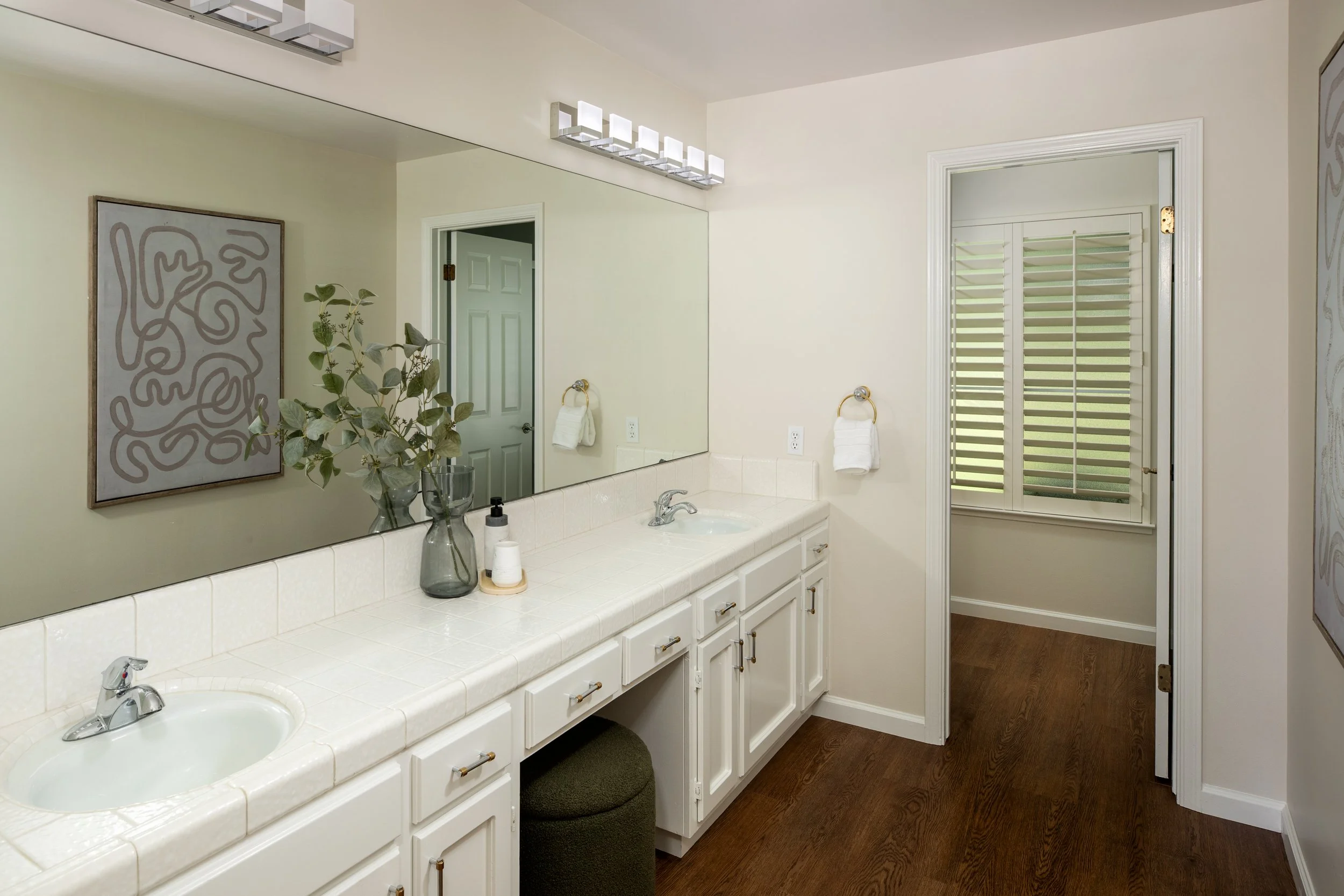 24-Granite_Matt_Anello-0627-MLS.jpg