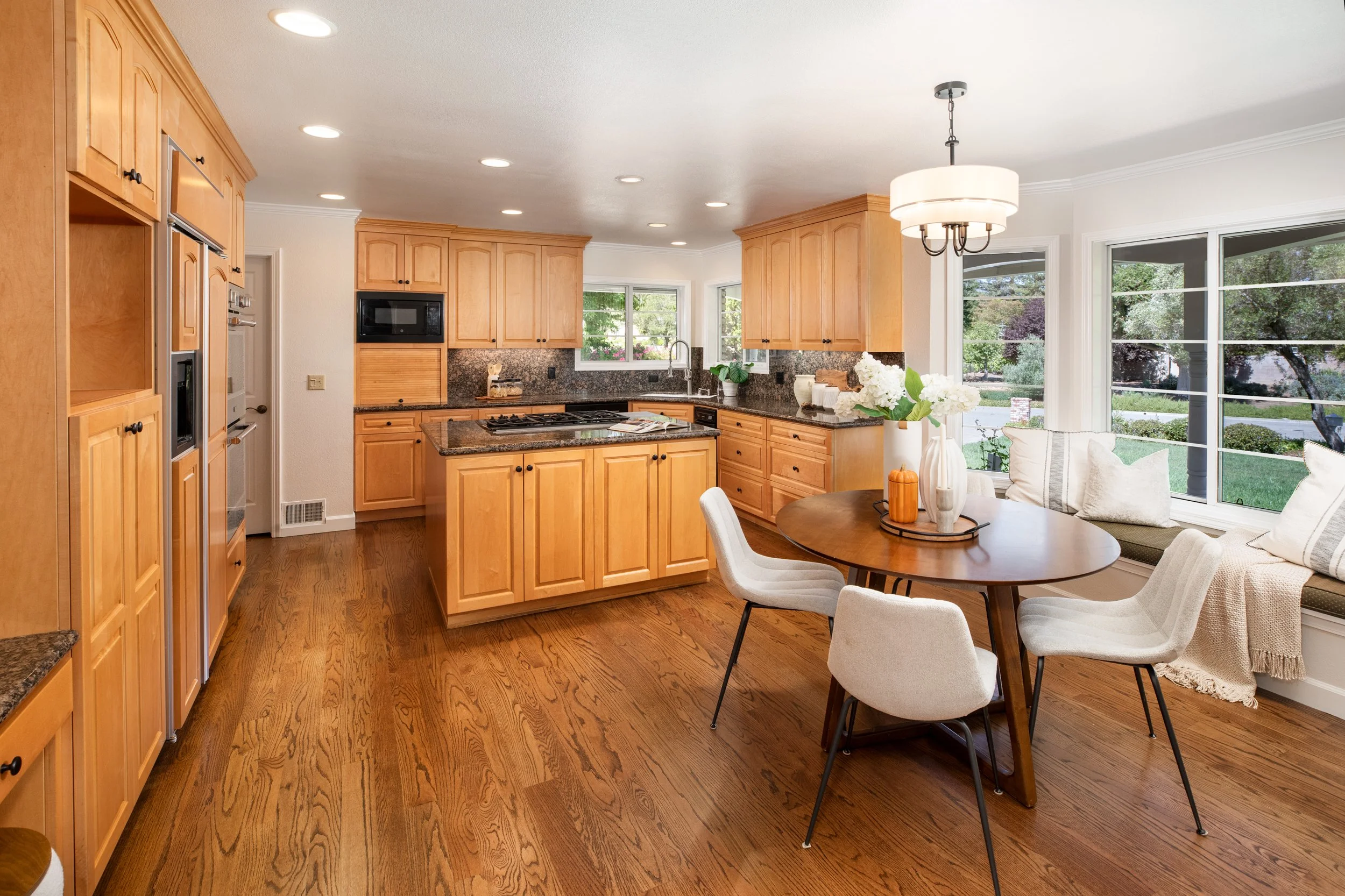 12-Granite_Matt_Anello-0545-2-MLS.jpg