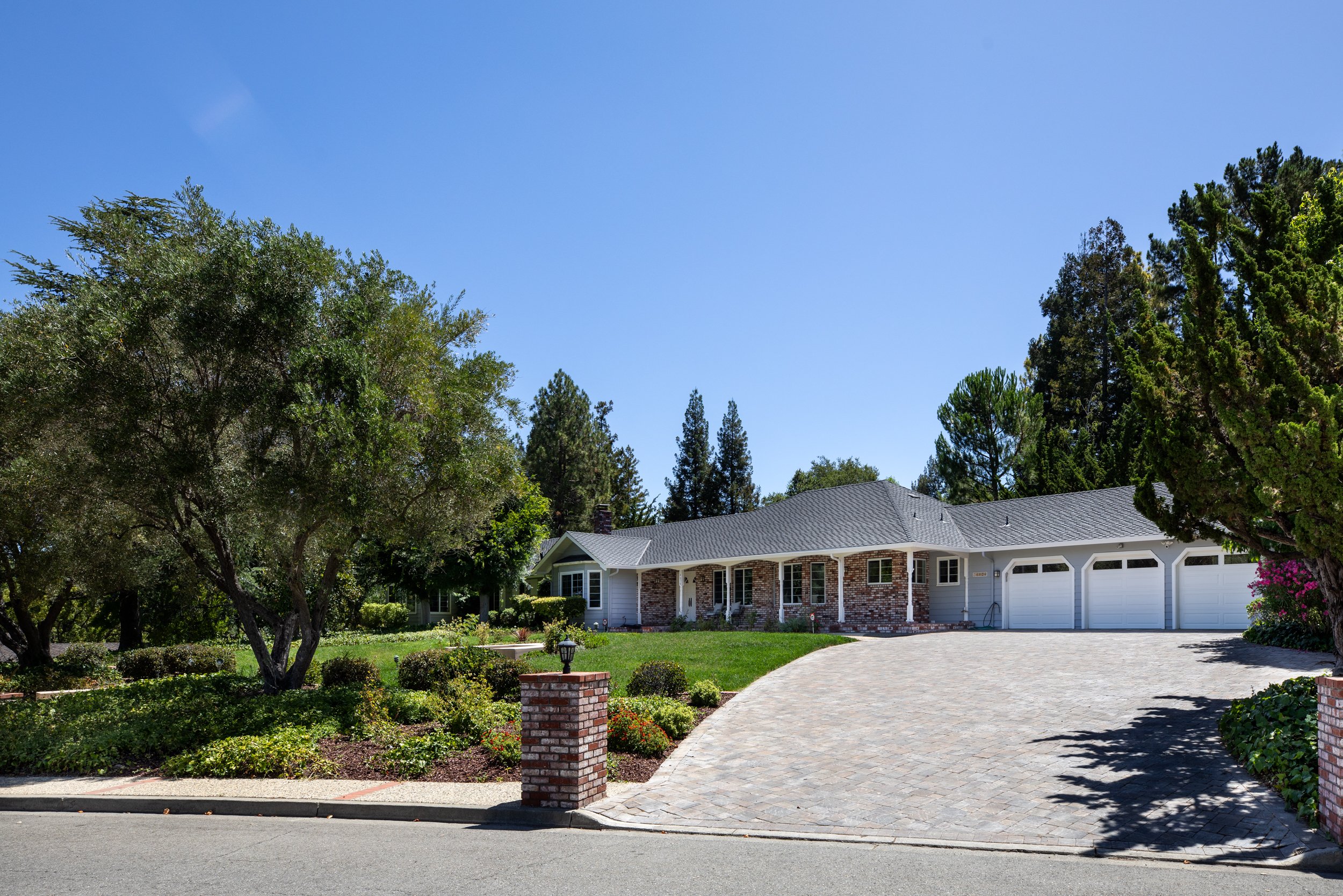 4-Granite_Matt_Anello-0684-MLS.jpg