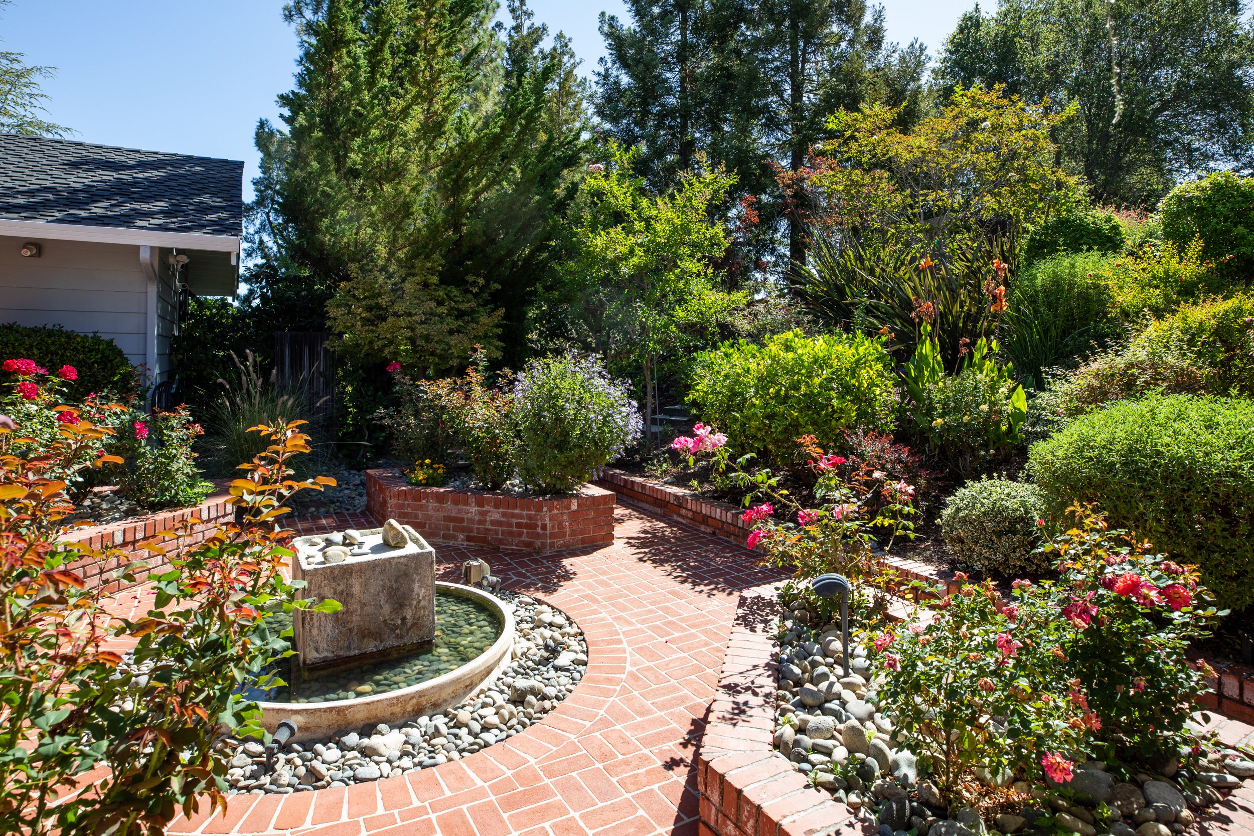 33-Granite_Matt_Anello-0493-MLS.jpg