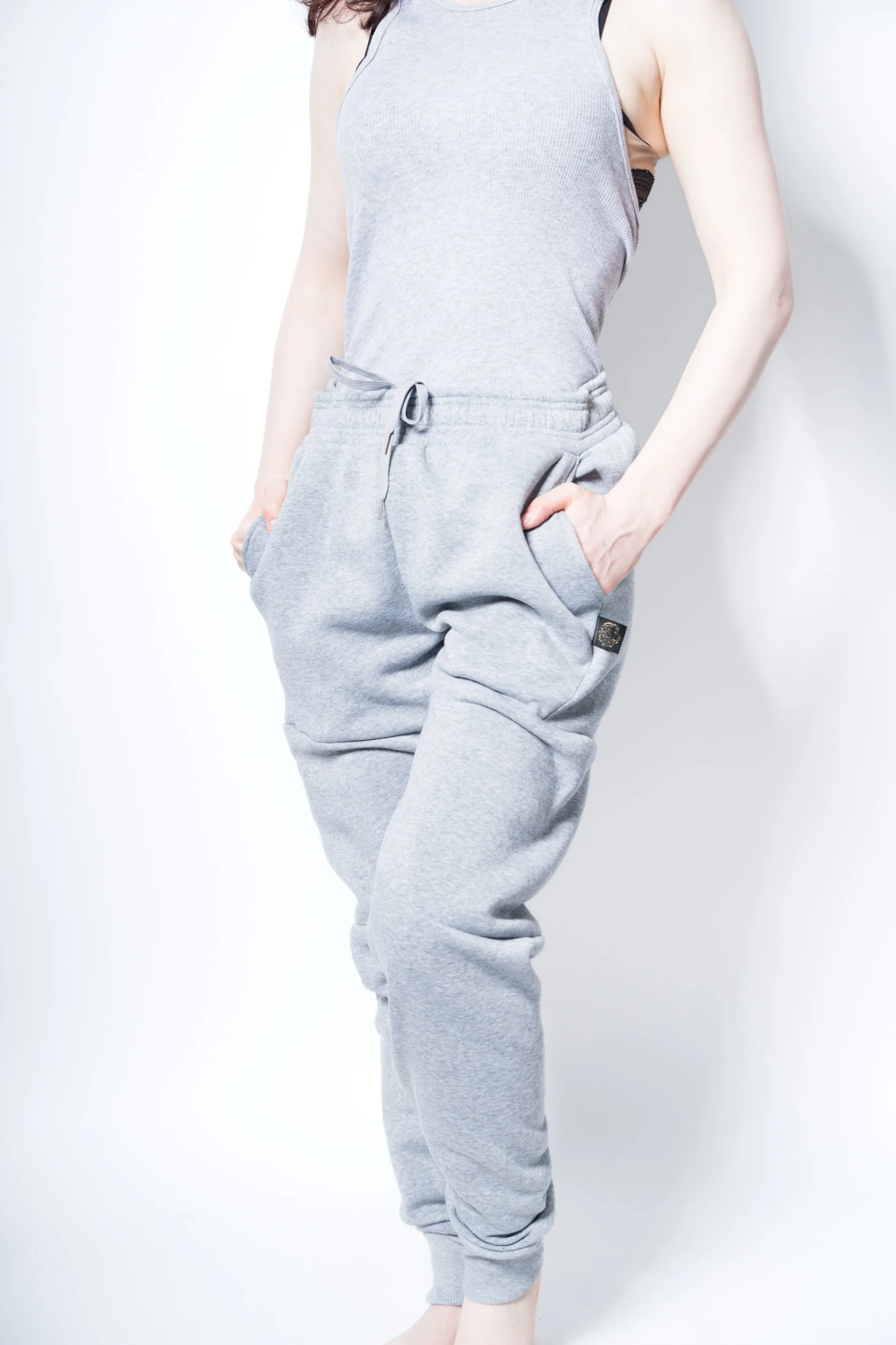 VArash Joggers Sports Gray