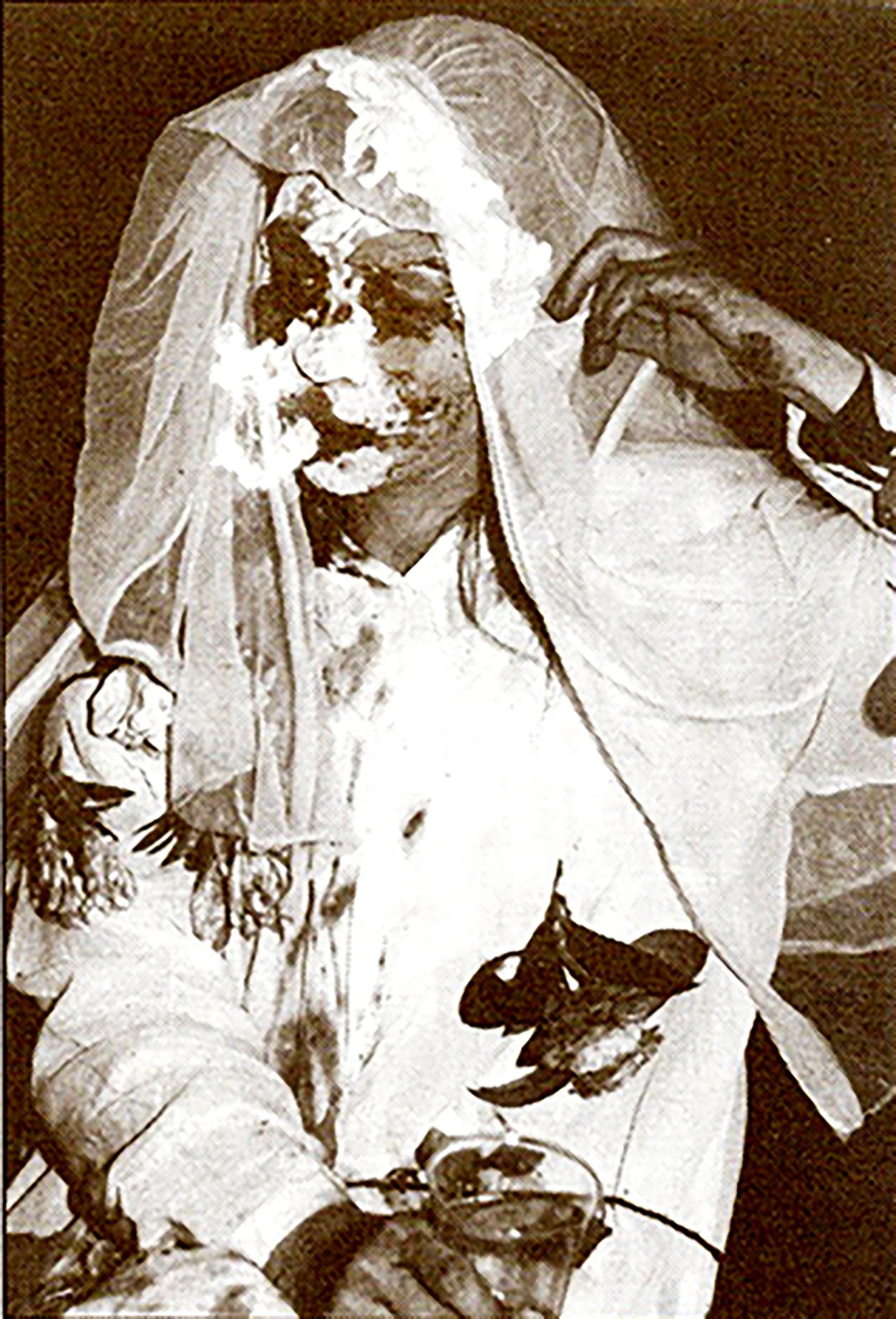 Jean Marie Syjuco - performance art and performance artist - quip - 1980s 1990s - art lab the Syjuco museum