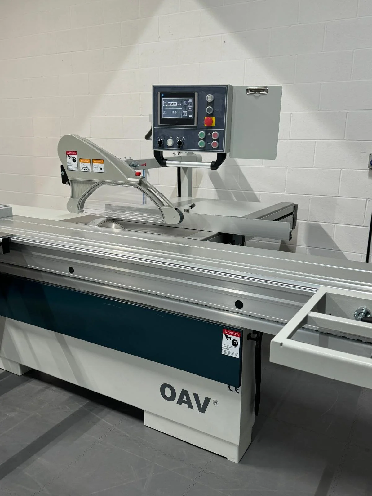 OAV-405-NC-4.jpg