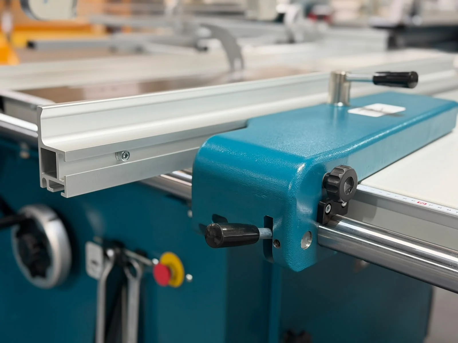 OAV-P30-PANEL-SAW-6.jpeg