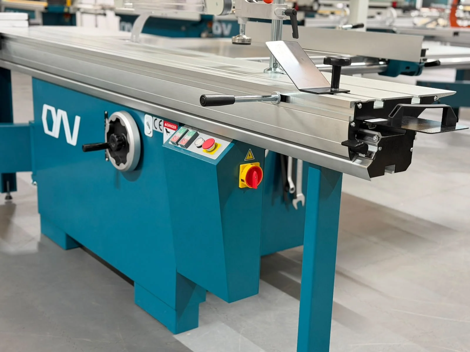 OAV-P30-PANEL-SAW-4.jpeg