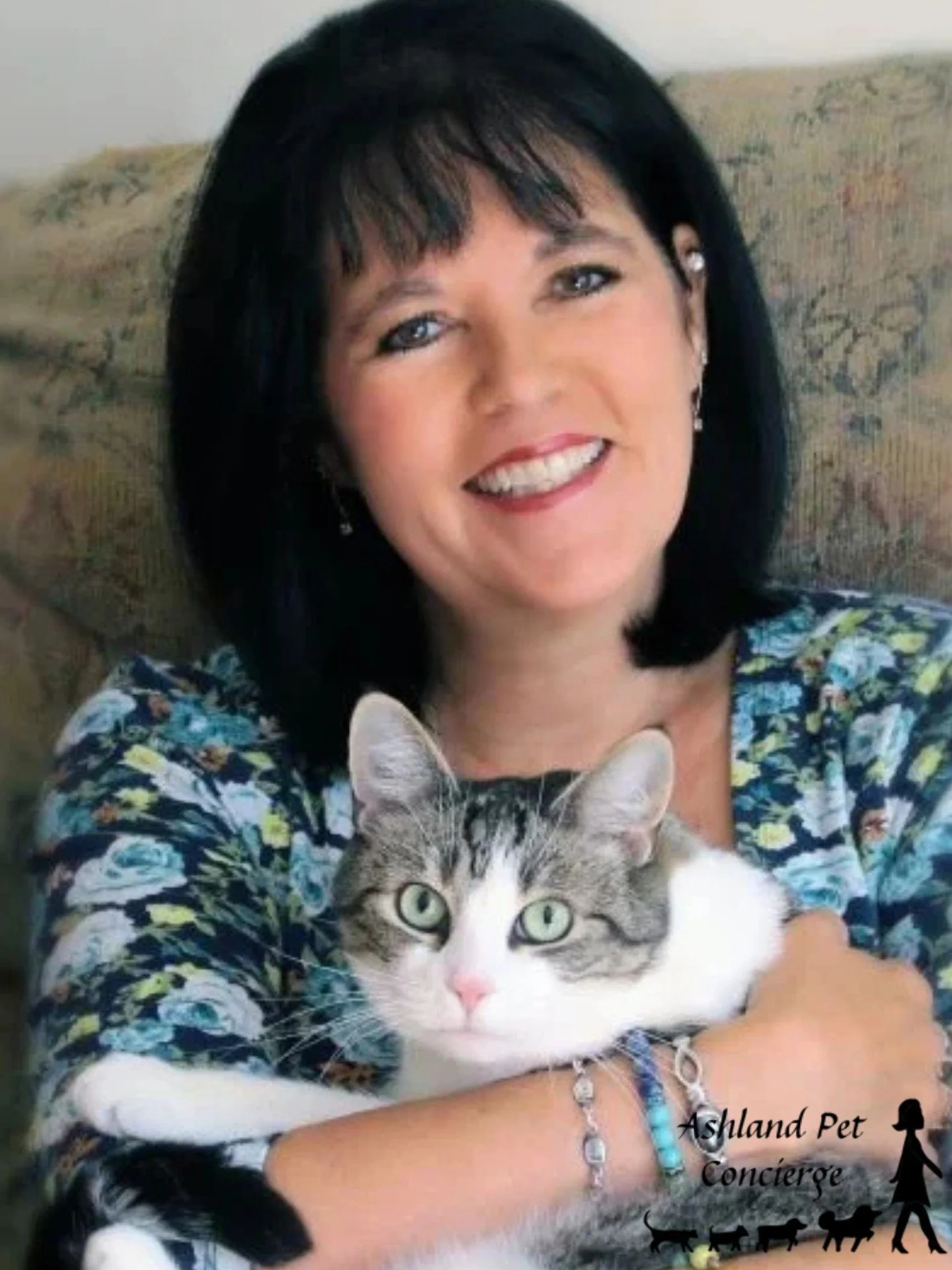 🐾 Meet the Team: Carolyn

Meet Carolyn McGee, the heart behind Ashland Pet Concierge! 💚

For more than 20 years, Carolyn has dedicated herself to helping pets feel safe, loved, and comfortable in their own homes. Her natural connection with animals