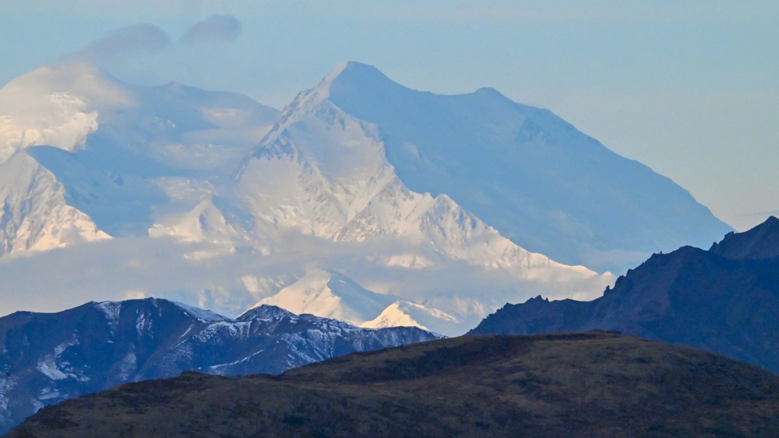 Denali Peeking Out~DSC_4357_16x9_8256.jpg
