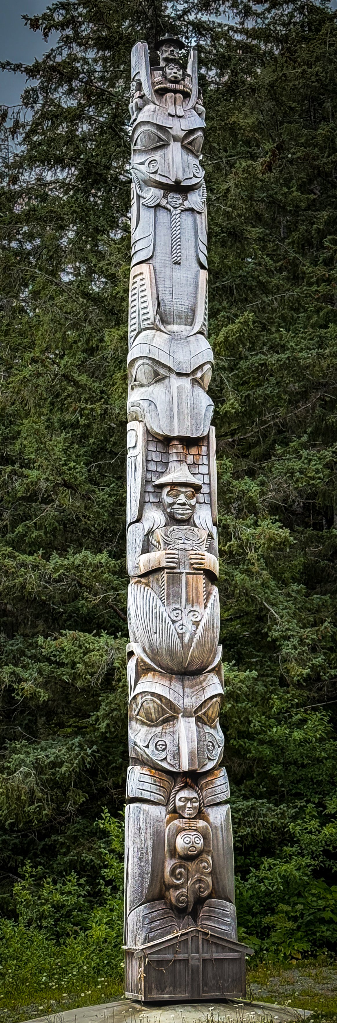 Kasaan Haida Totem Pole Narrow~IMG_9330_4096.jpg