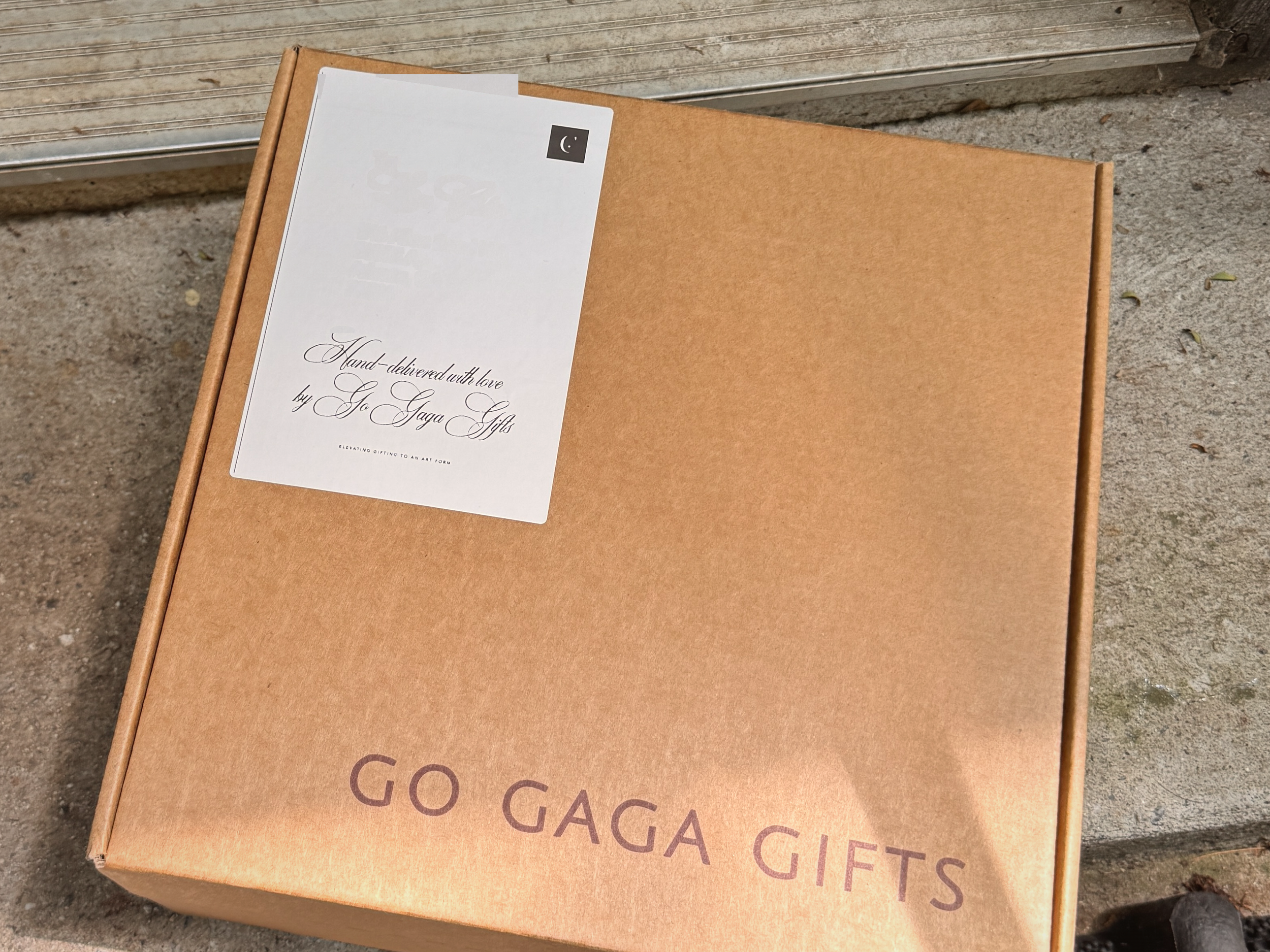 A finished Go Gaga Gifts box delivered to the doorstep