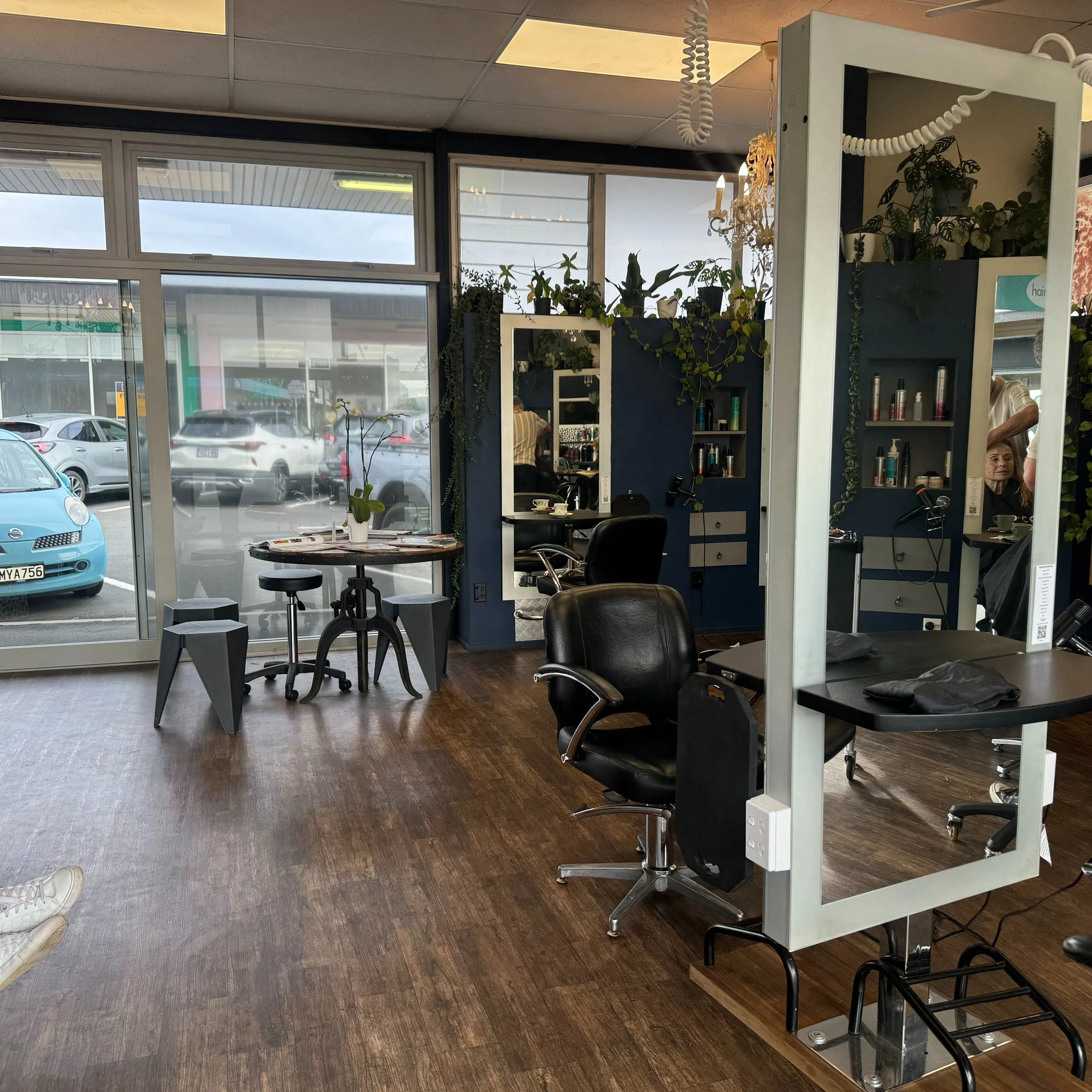 Sun's out, hair's on point ☀️
Tauranga is turning on the sunshine, and it's the perfect excuse for a fresh blow wave, a tidy-up, or a little colour refresh. Come in, relax, and leave with hair that looks as good as the weather feels. We are at 11 ave