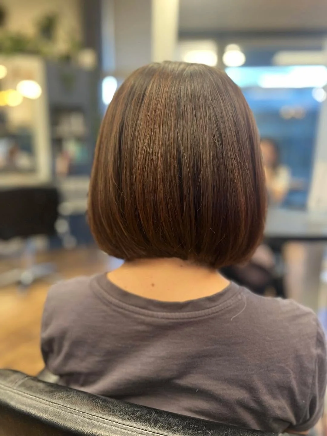 Thinking about making the change? A bob might be the perfect refresh you've been looking for.
📩 DM us to book your consultation and appointment today.