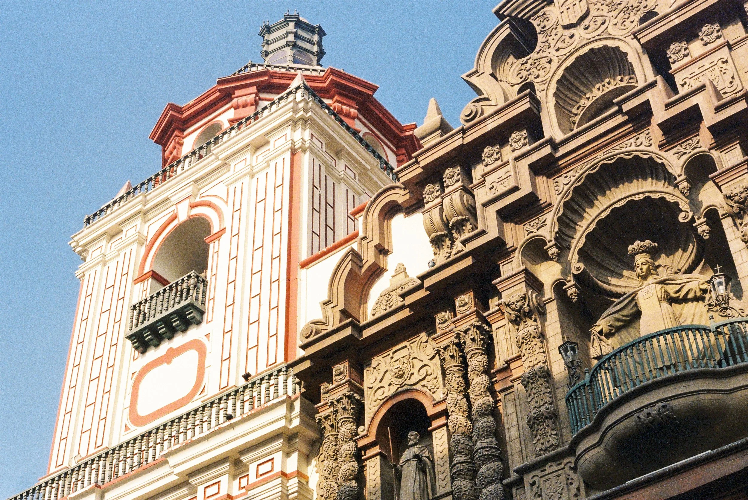 Facades of Lima