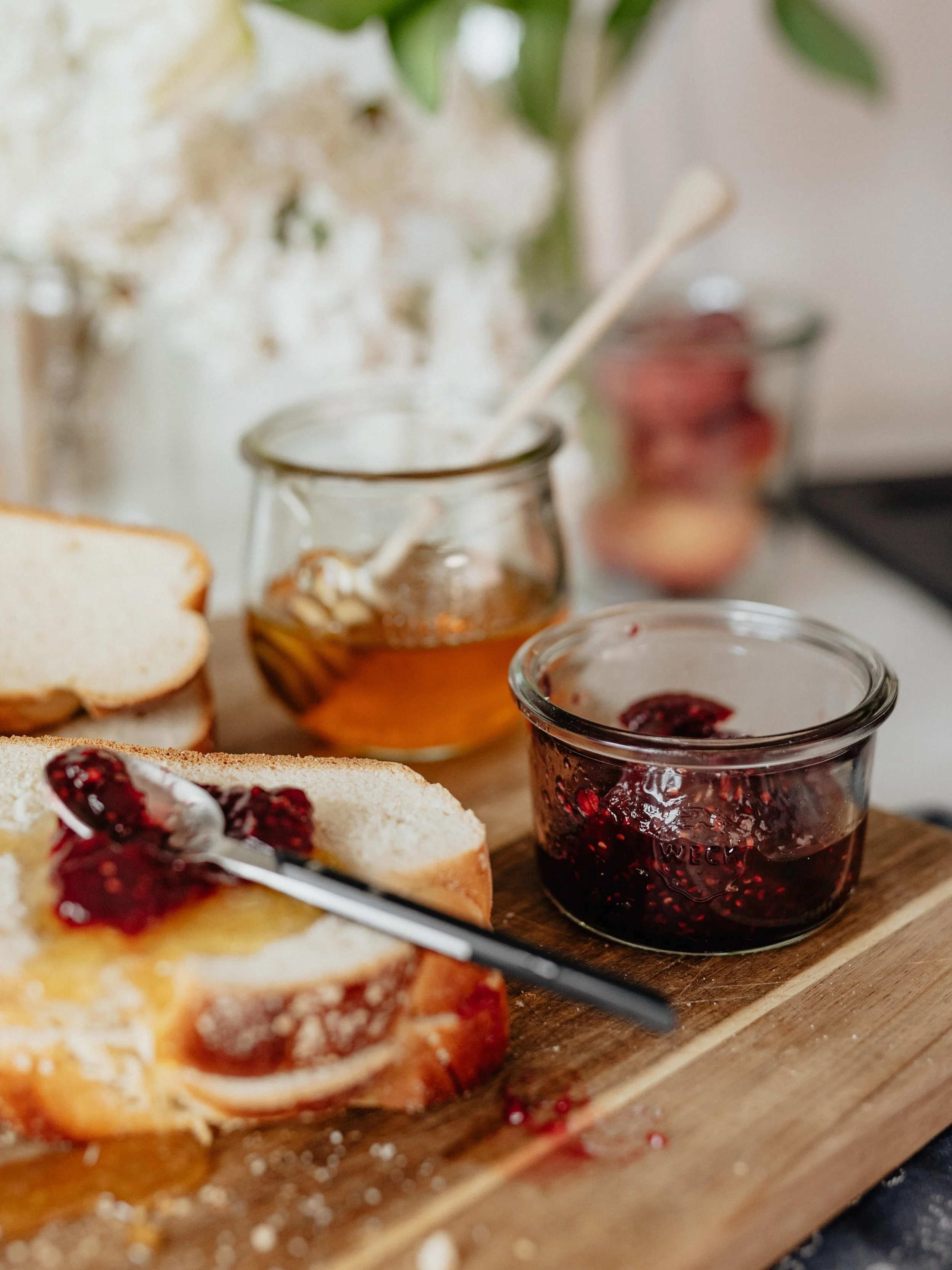 Saturdays are for slow mornings &amp; good food.🍯

Pass the honey.
