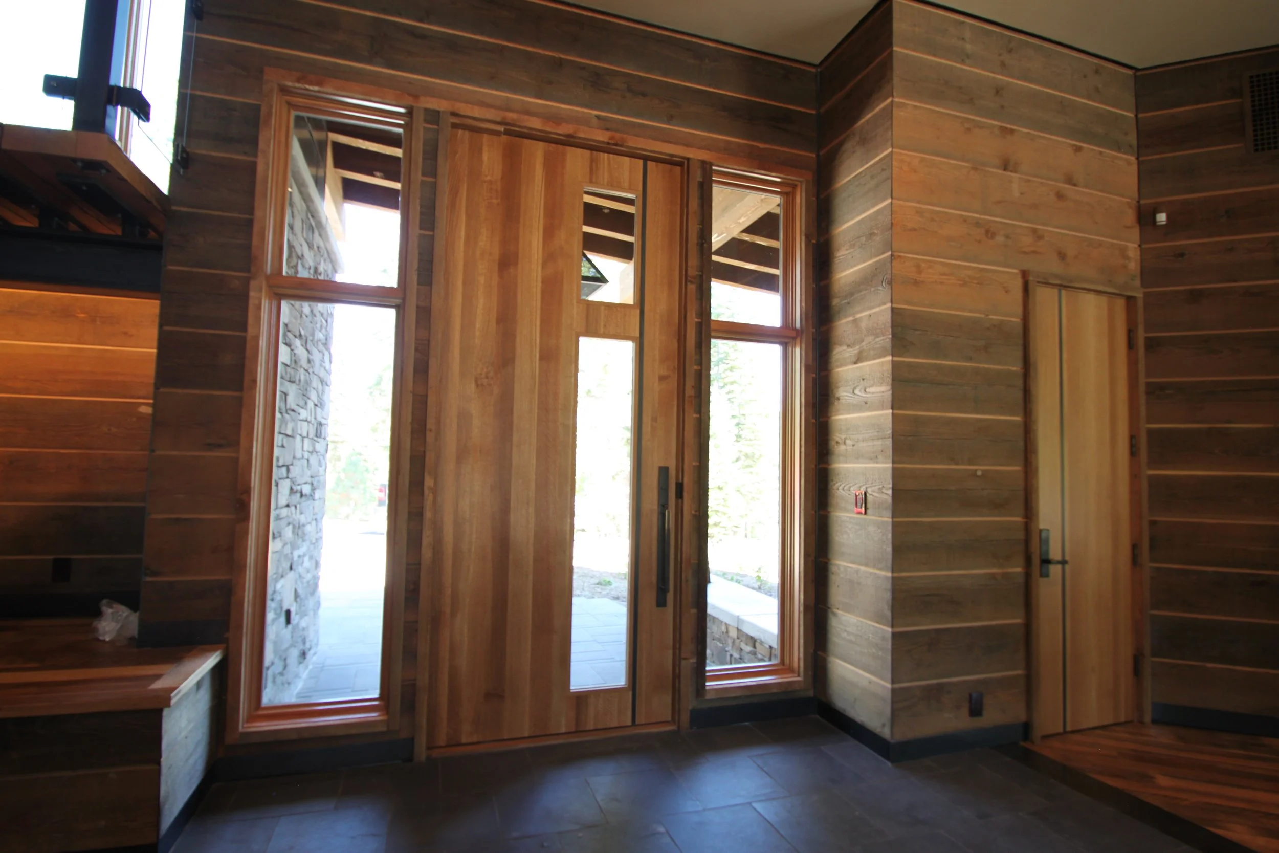 MC Entry Interior