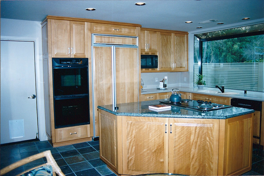 Lederer 1 - Traditional Raised Panels in an Especially Expressive Riff Cut White Oak
