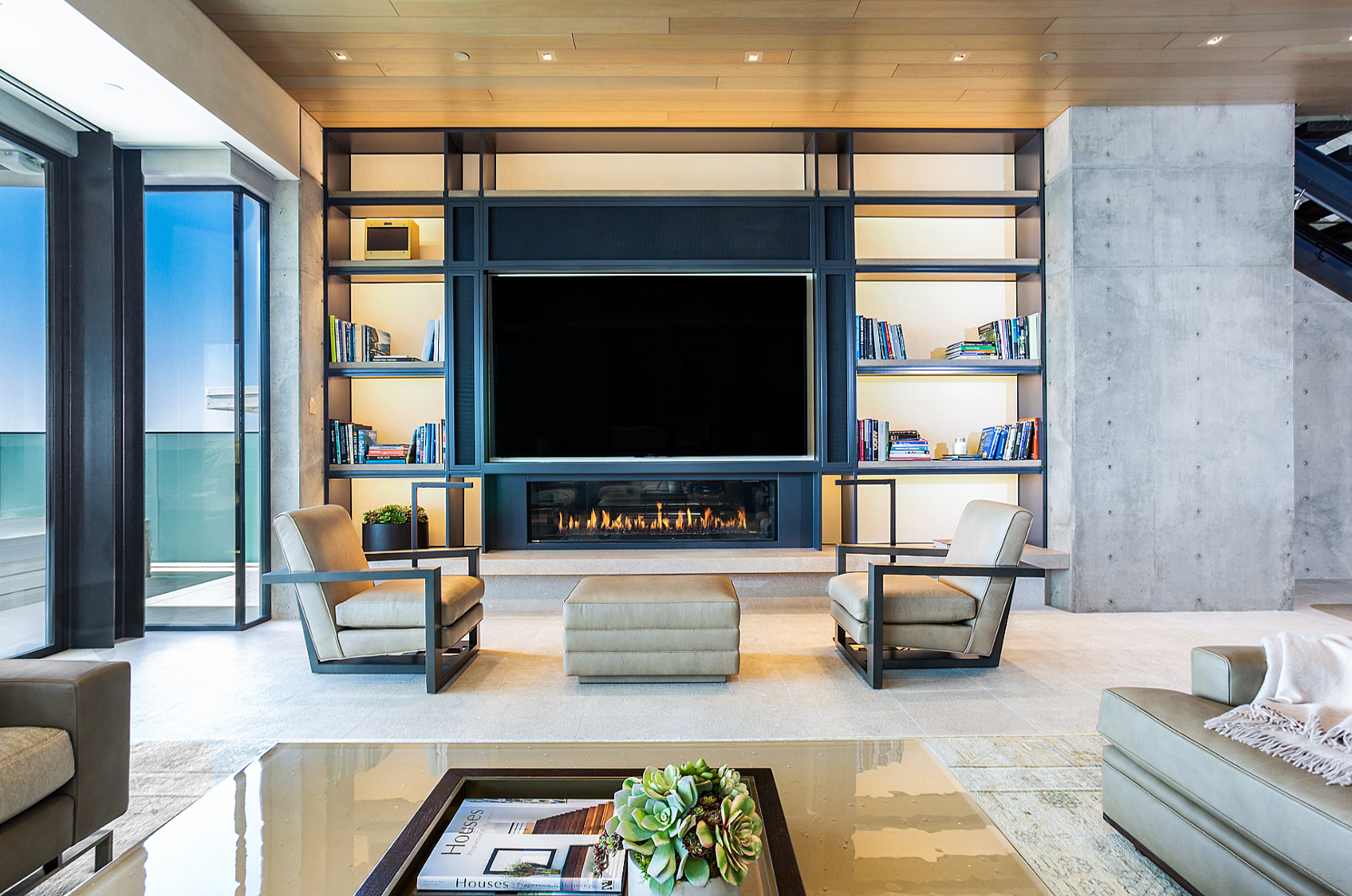 Interior+main+pic.png
