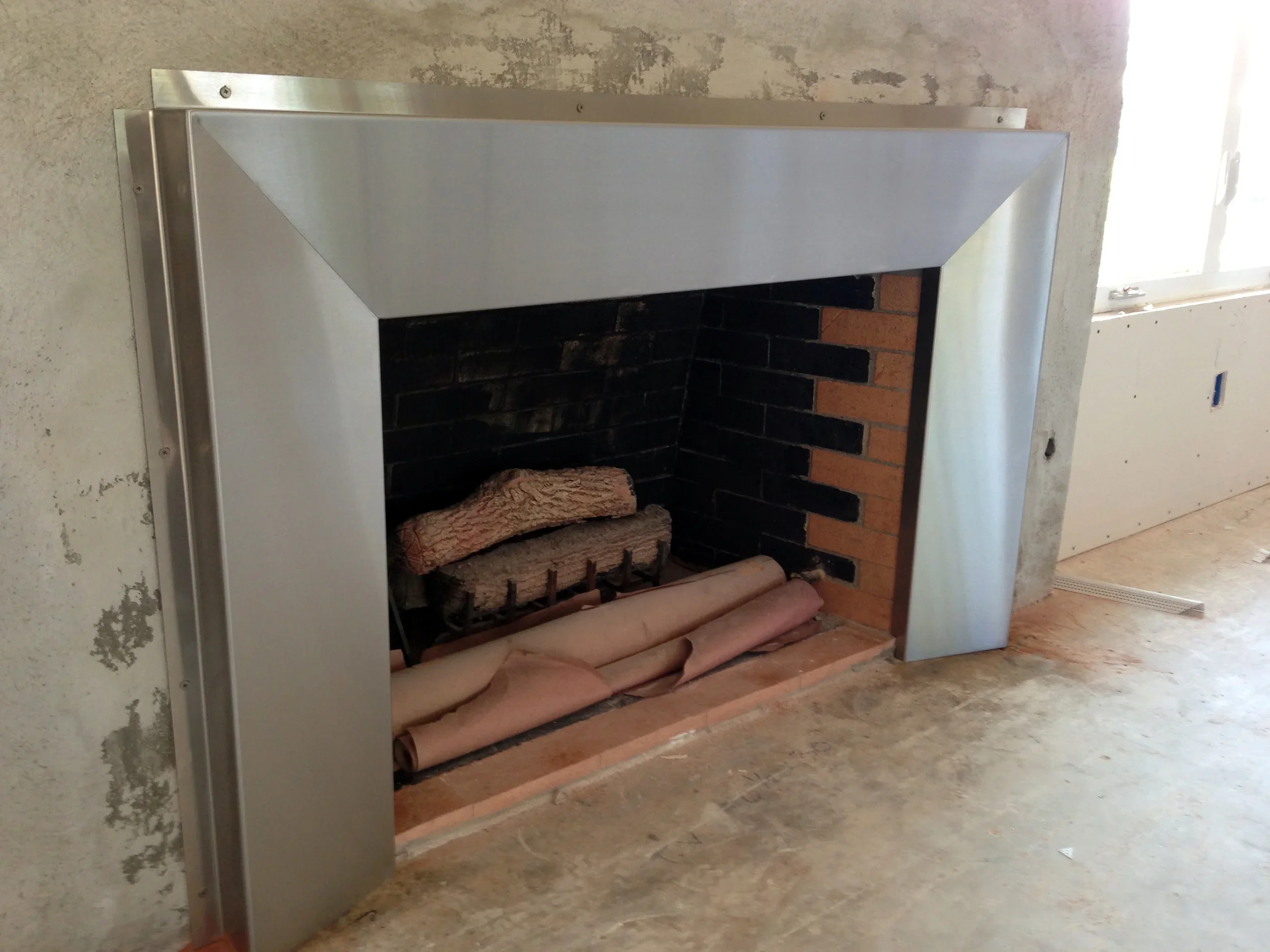 34 Fireplace.webp