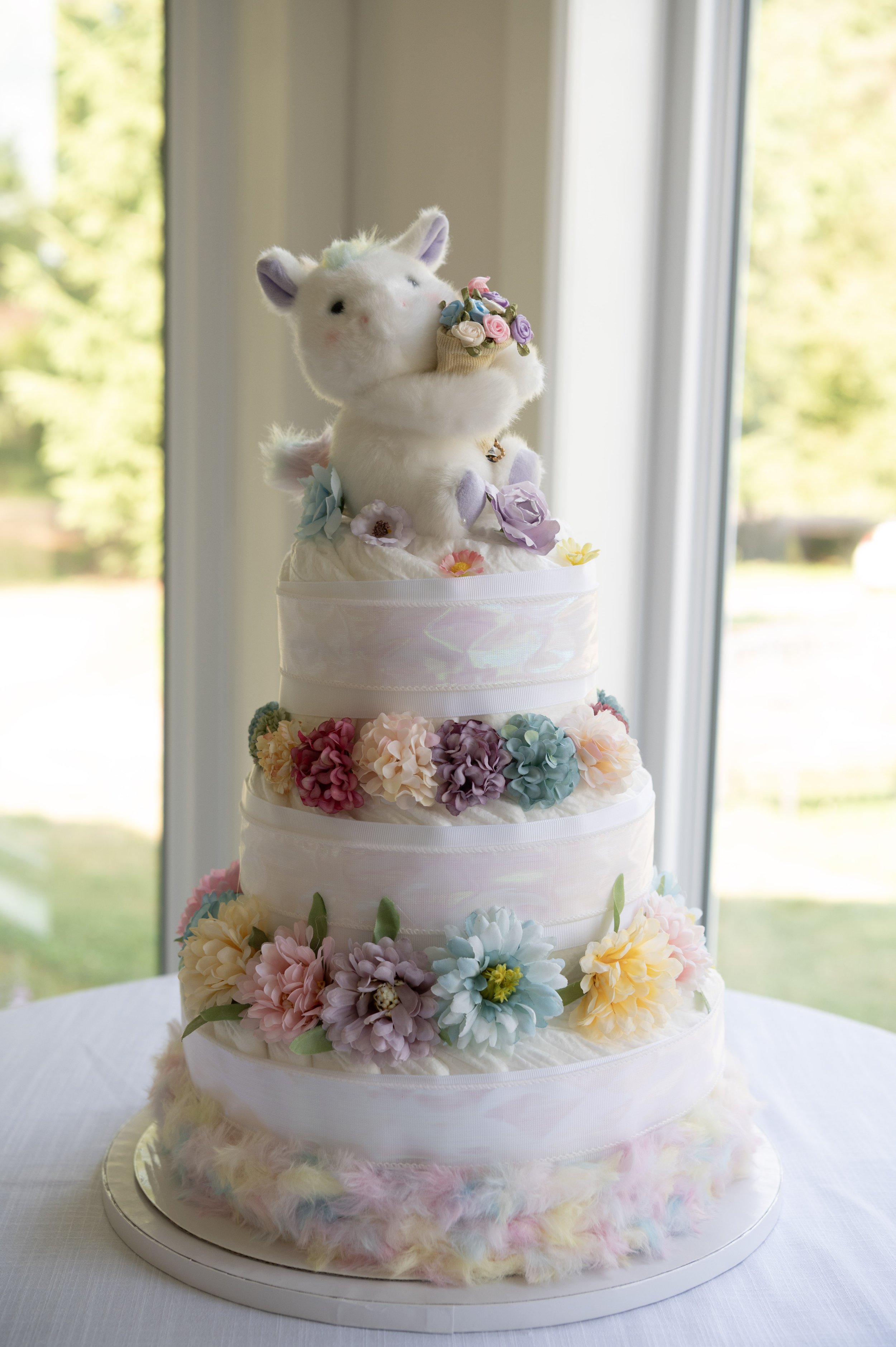 Daisy - the Rainbow Pony Cake