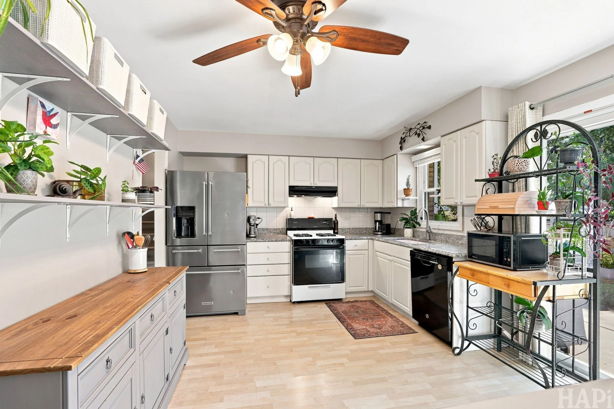 5-web-or-mls-1905 Gordon St, Darien, IL23.jpg