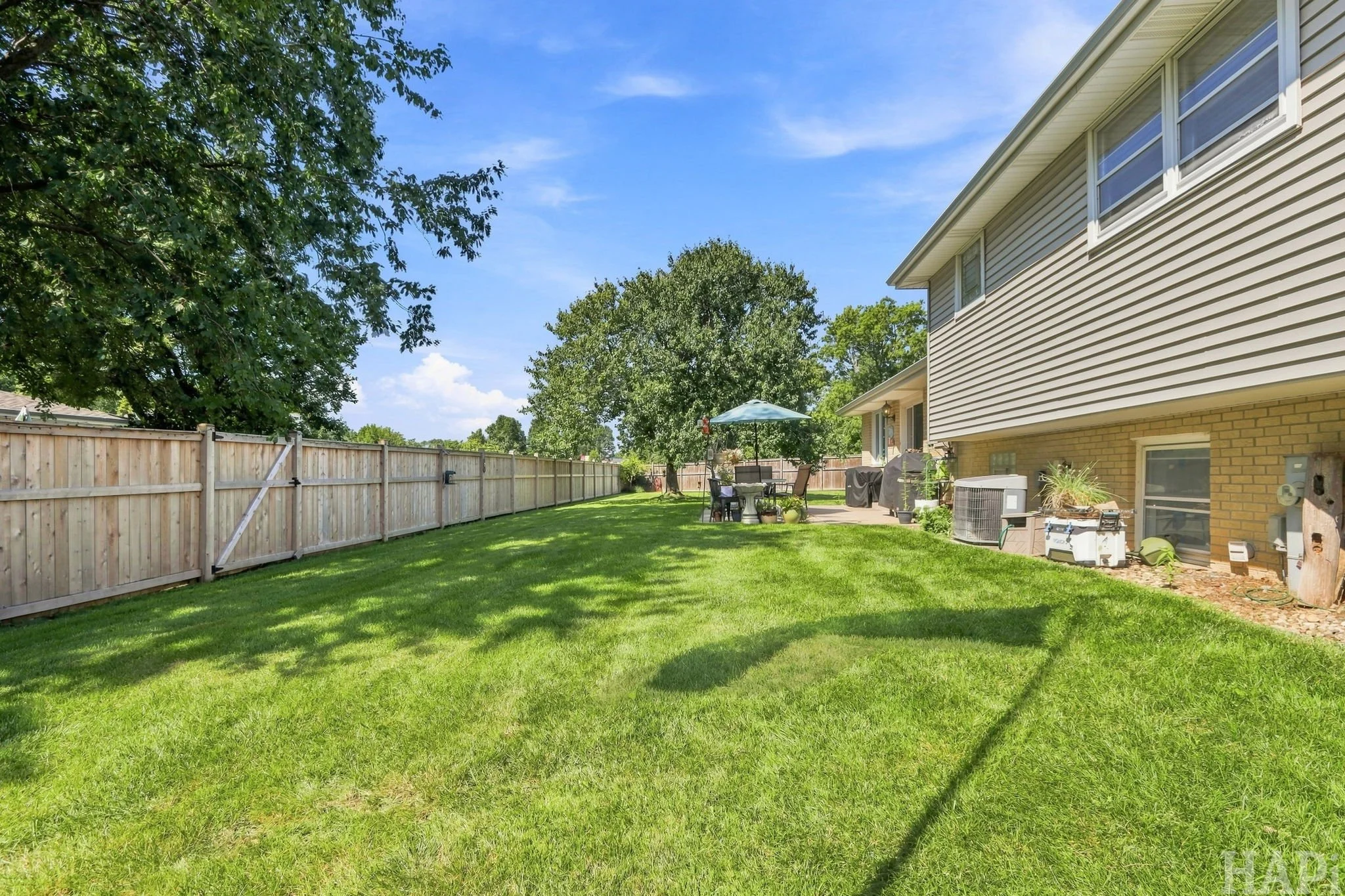23-web-or-mls-1905 Gordon St, Darien, IL4.jpg