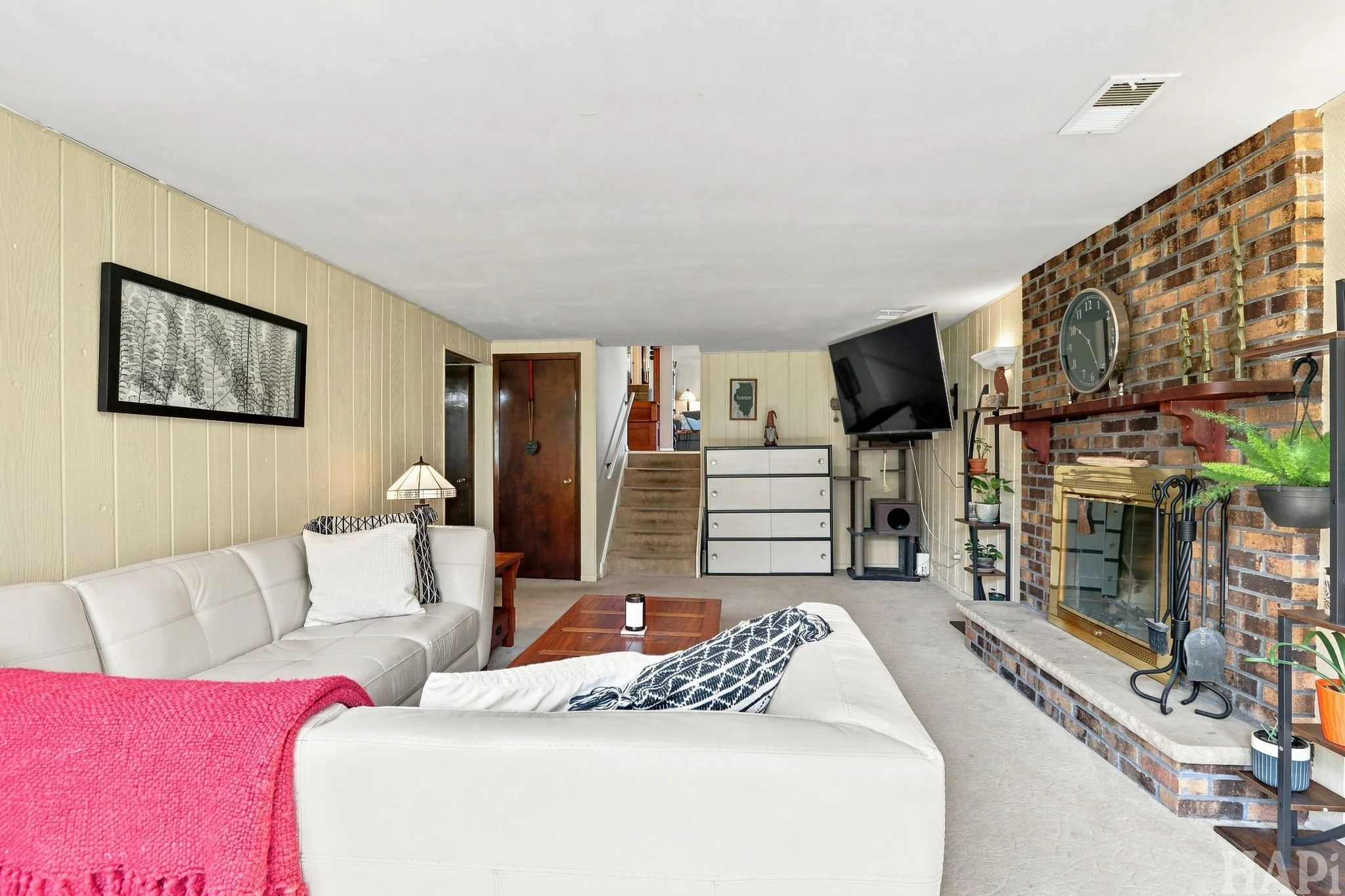 11-web-or-mls-1905 Gordon St, Darien, IL26.jpg