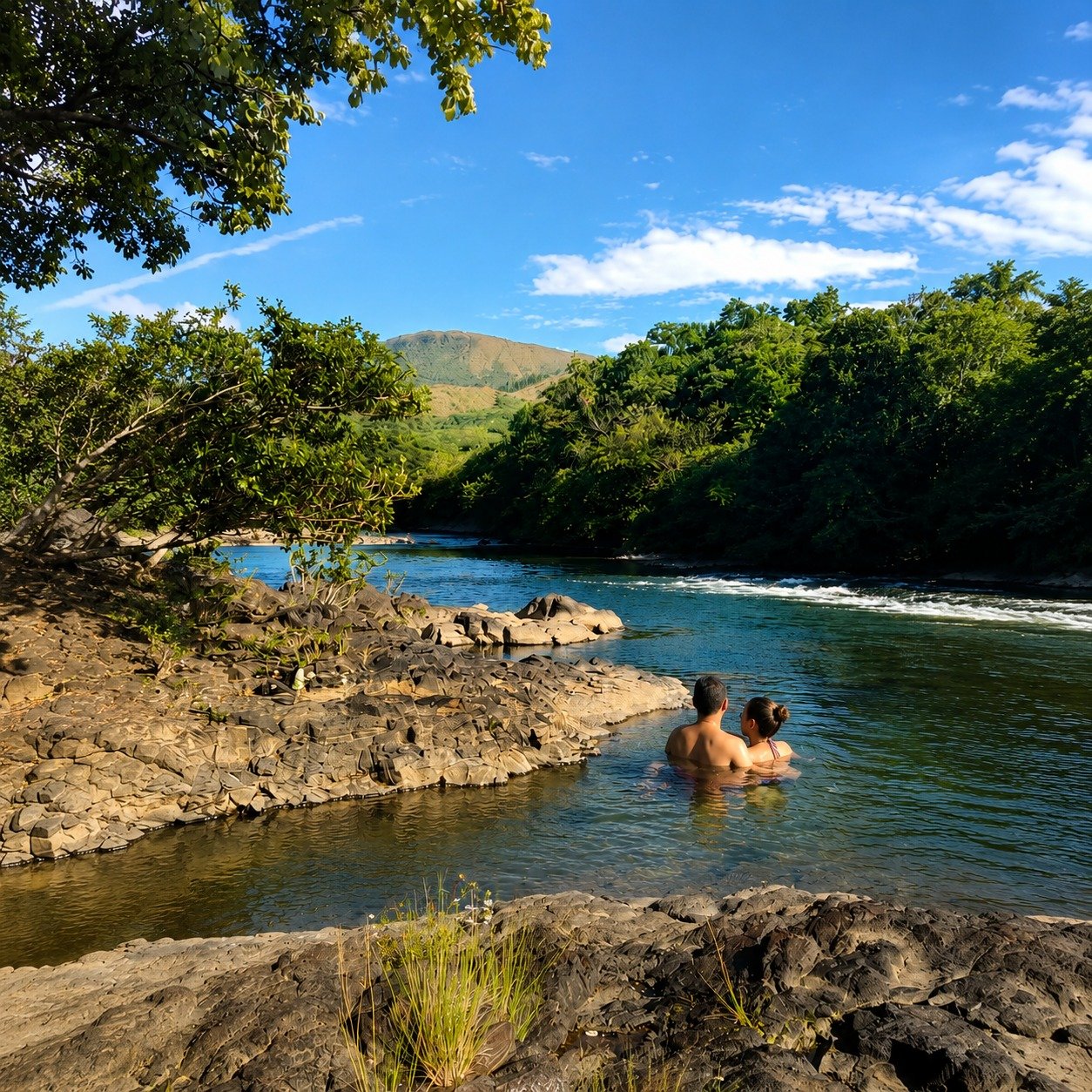 🌿✨ Esc&aacute;pense juntos al coraz&oacute;n de la naturaleza... 💙

Reg&aacute;lense una pausa lejos del ruido en Refugio del R&iacute;o, a pocos minutos de Santa Fe, Veraguas. 🌿

Nuestras acogedoras caba&ntilde;as junto al r&iacute;o son el lugar