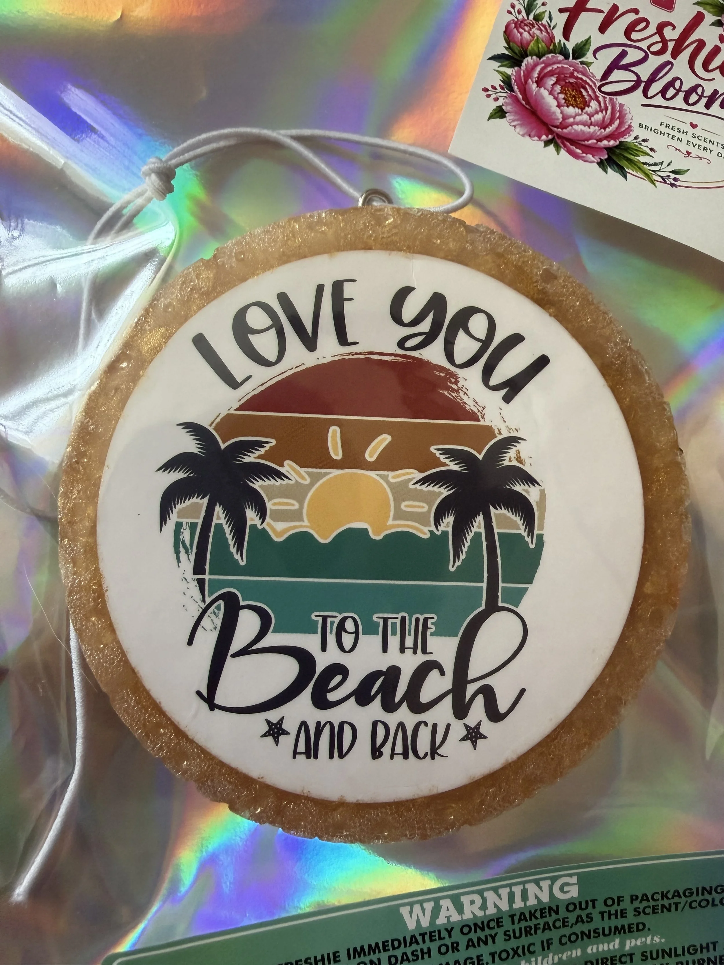 Love you to the beach and back in sandalwood scent