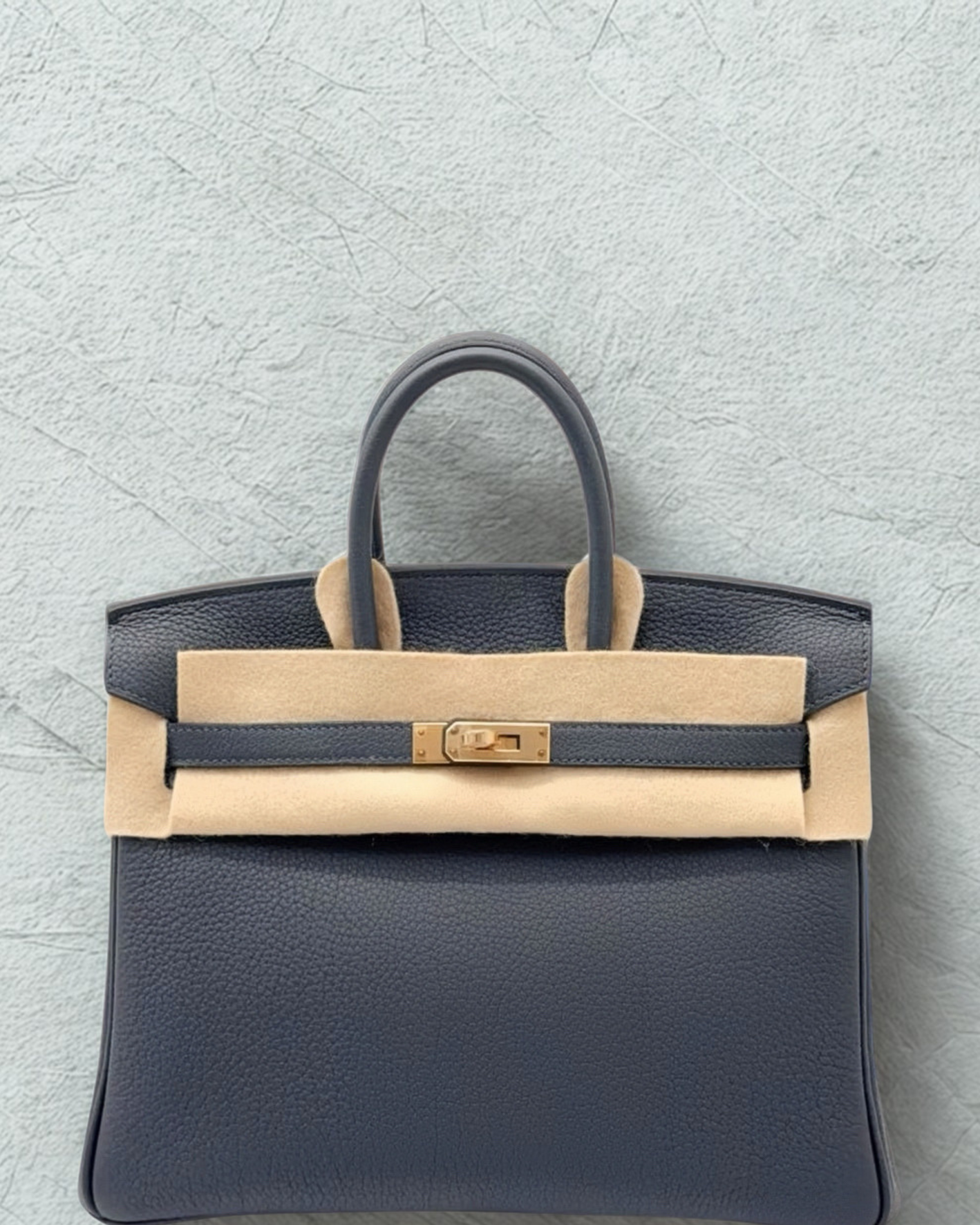 Hermès Birkin 25cm Gris Misty (H0), Togo Leather, Gold Hardware, Stamp G (2026), Brand New)
