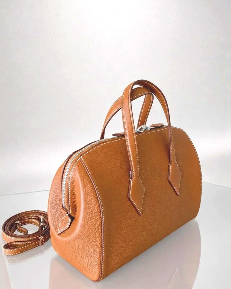 tan_handbag_glass_strap_pearl_grey.jpg