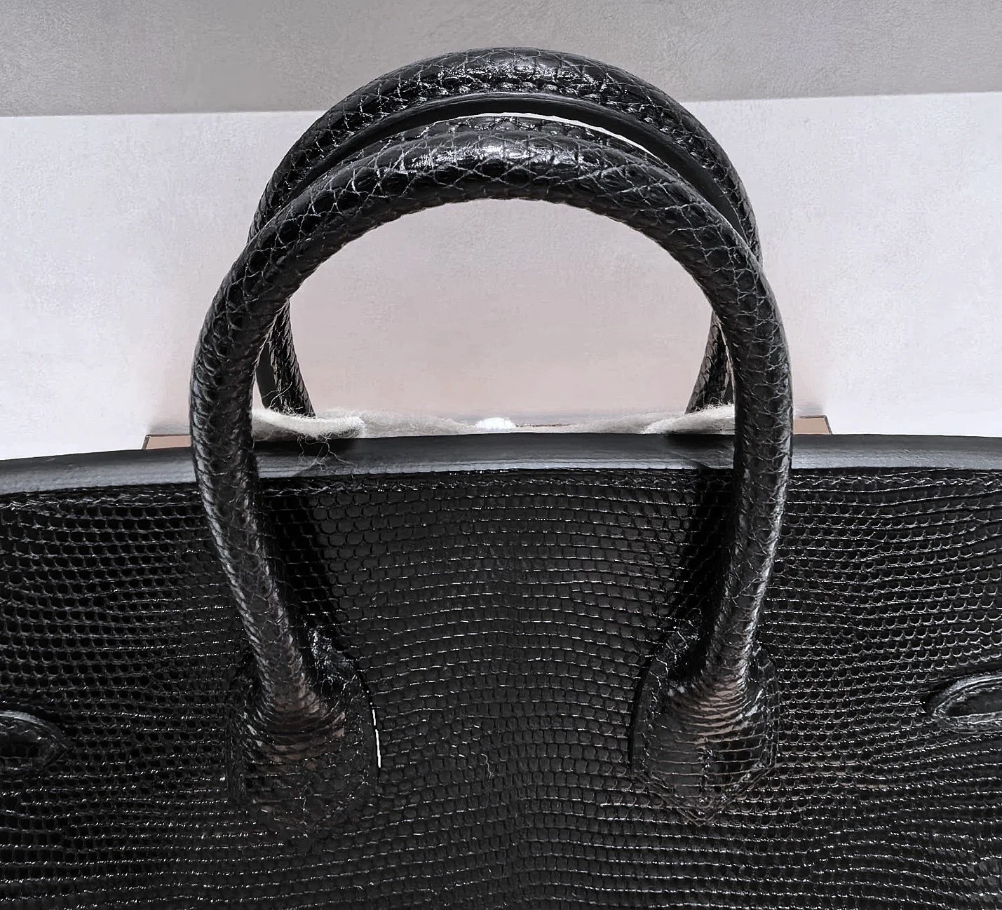comp_handles_detail.jpeg