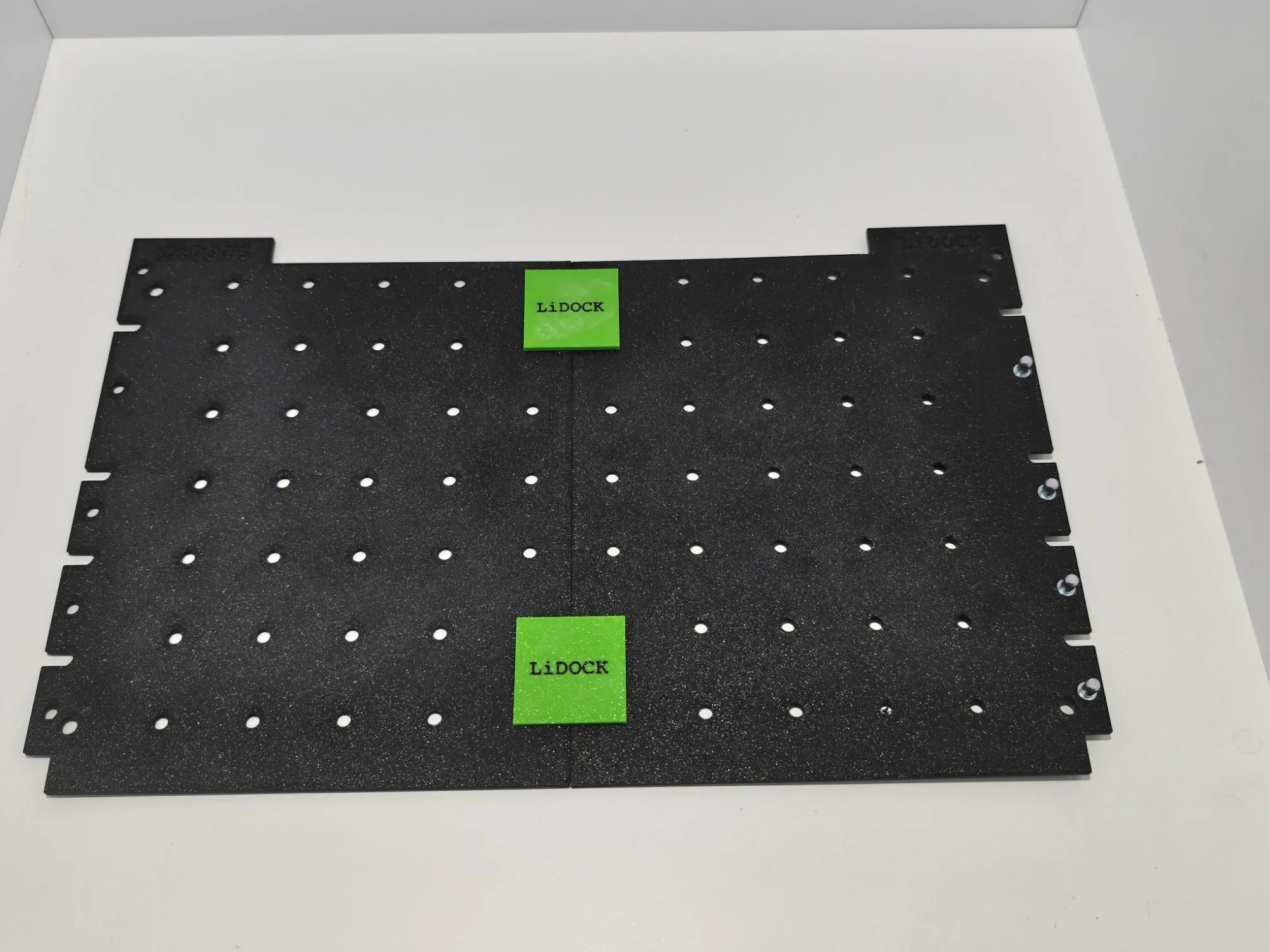 LiDOCK BLACK SYS3