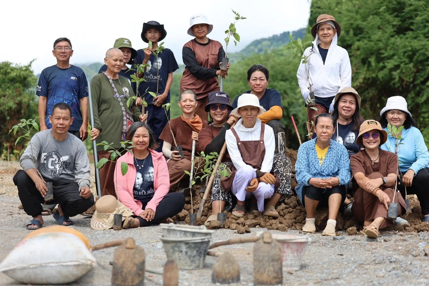 ปลูกป่า คืนชีวิตให้ผืนแผ่นดิน: โครงการฟื้นฟูป่าของสำนักสงฆ์ถ้ำแจ้ง