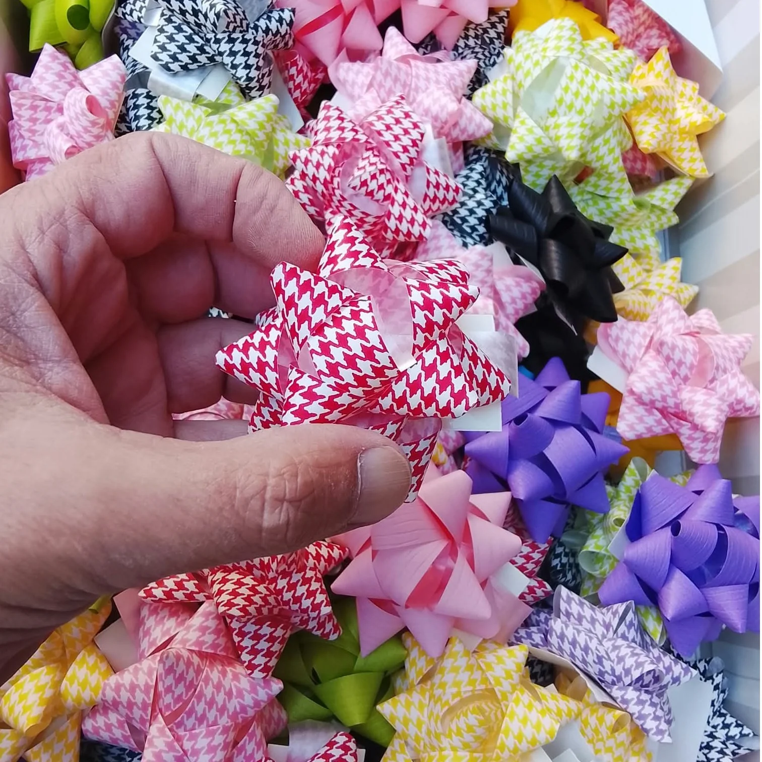 fiocchi stelle per confezione regali.jpg