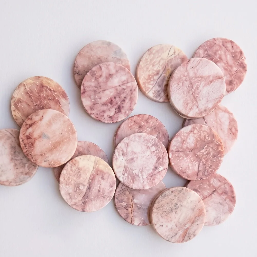 pedine fatte a mano rosa per gioco dama.jpg