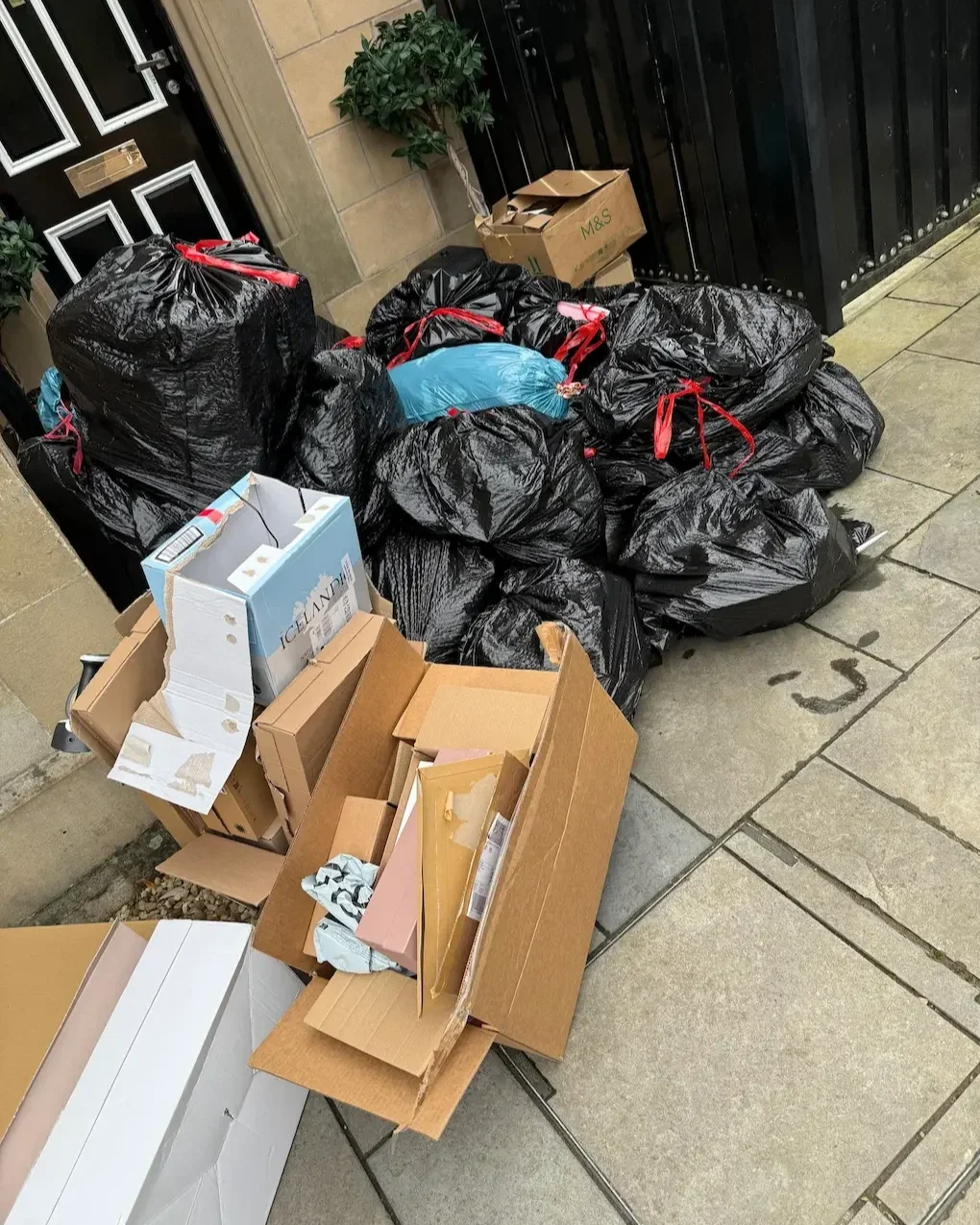 glasgow_west_end_joe_junk_1.webp