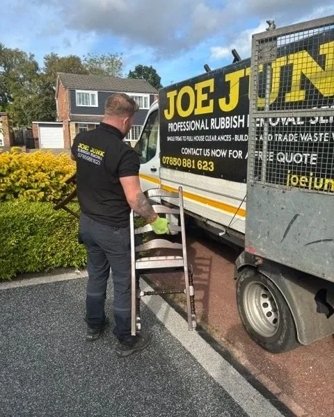 joe_junk_gararage_junk_clearance.jpg