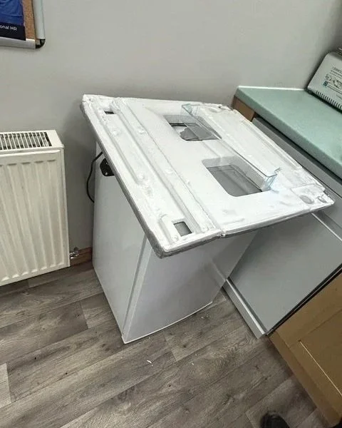 joe_junk_bathagte.jpg