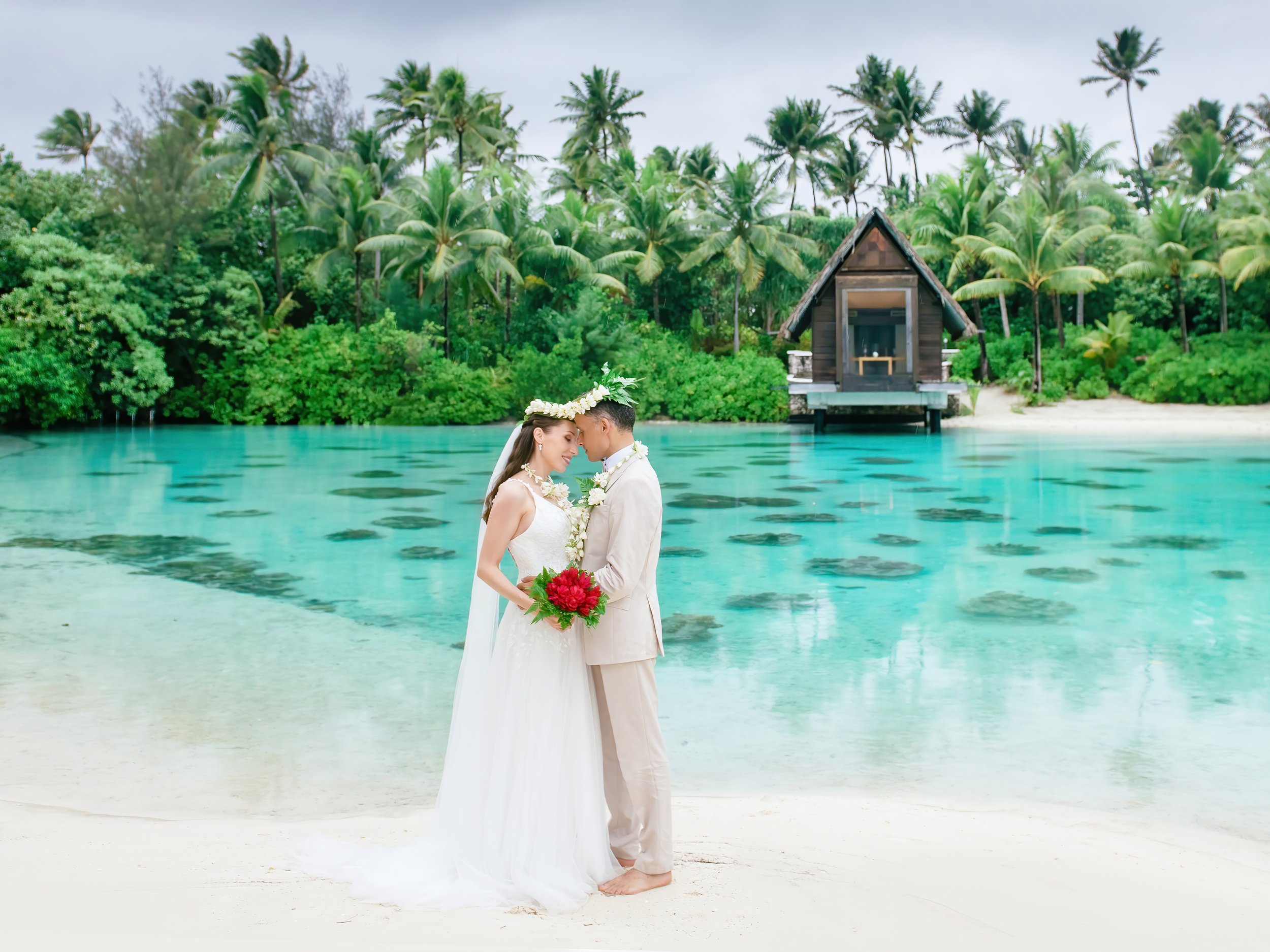 wedding in Bora Bora-85-DeNoiseAI-standard (3).jpg