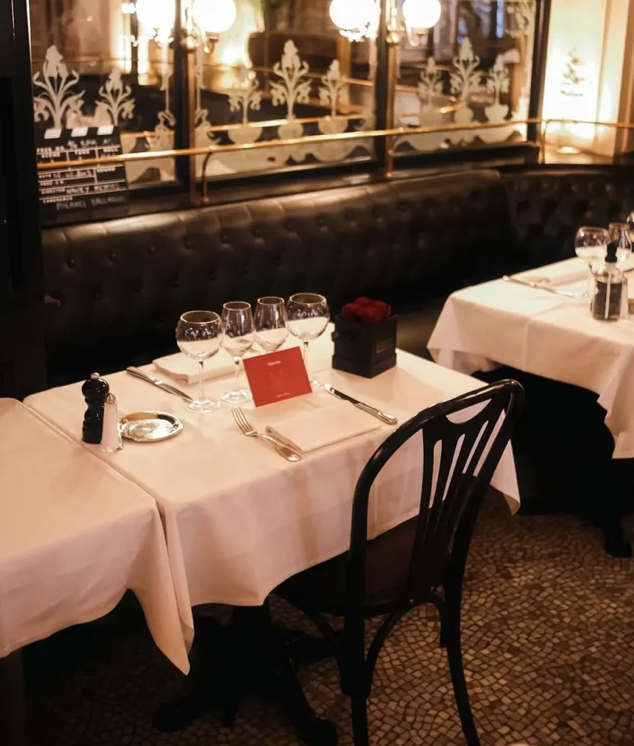 Unforgettable Paris Dining: 2 Immersive Restaurant Experiences You Must Book