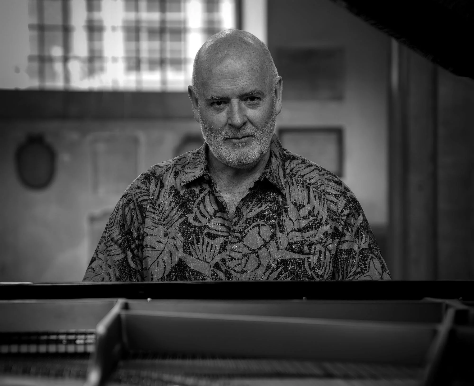 Joe Thompson – London jazz pianist, film coach, piano teacher and painter.