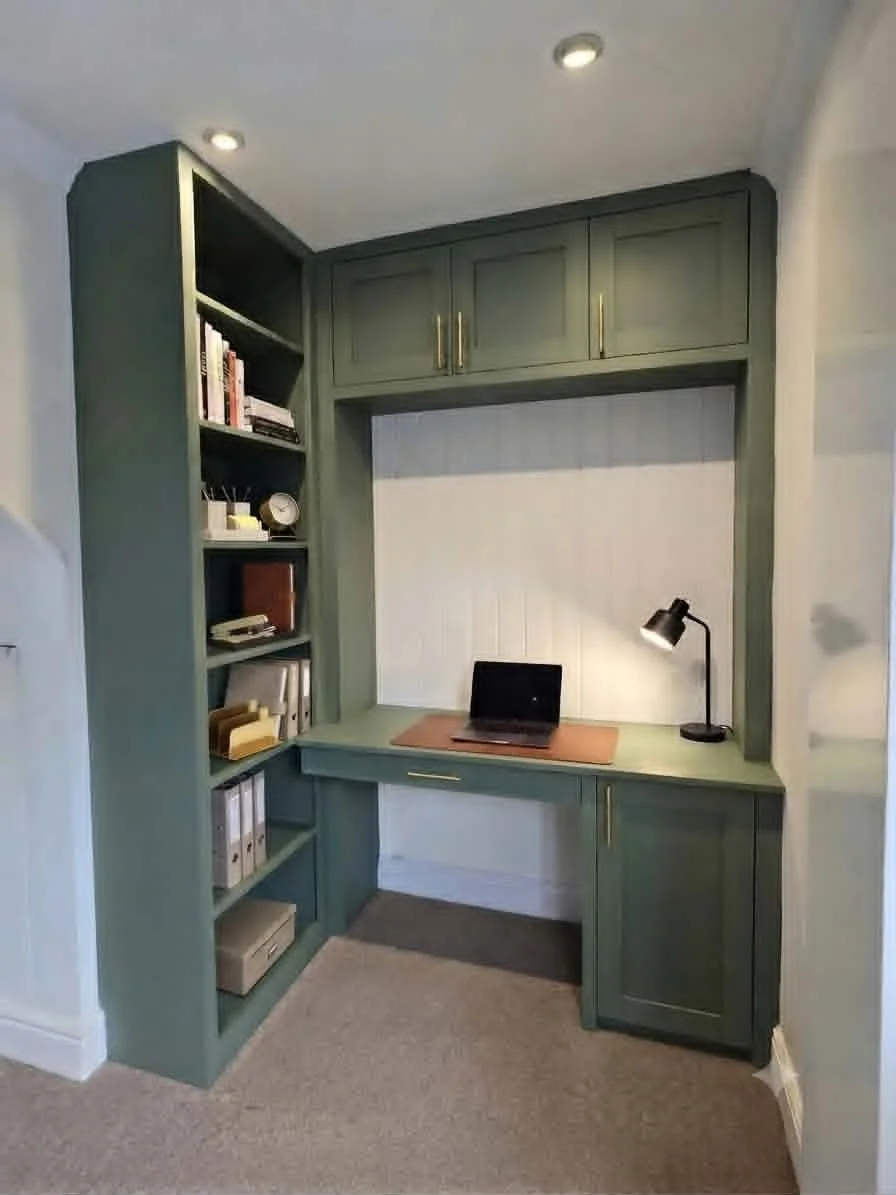 Bespoke home office with bookshelf unit in London