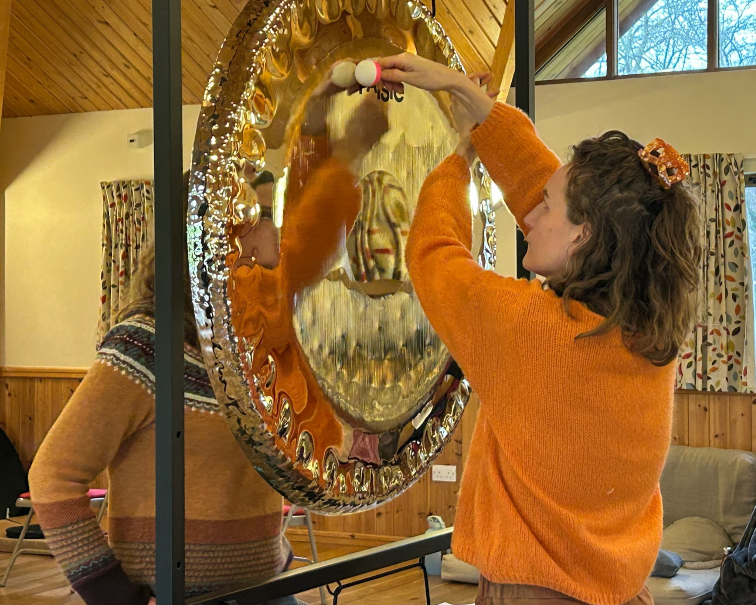 The Gong School. Home for sound healing training, professional gong certification and wellness events.