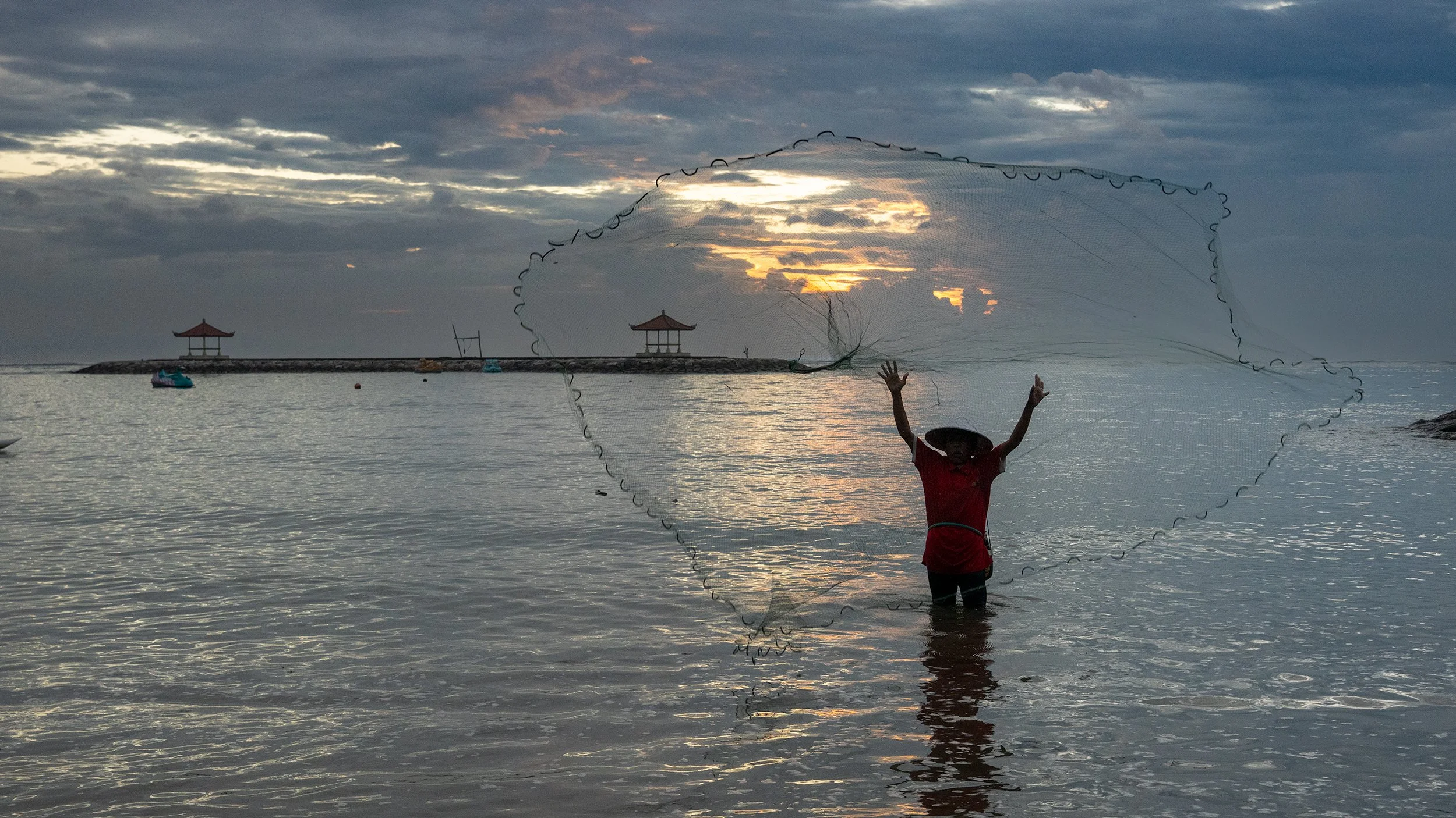 fisherman DSC08915 web.jpg