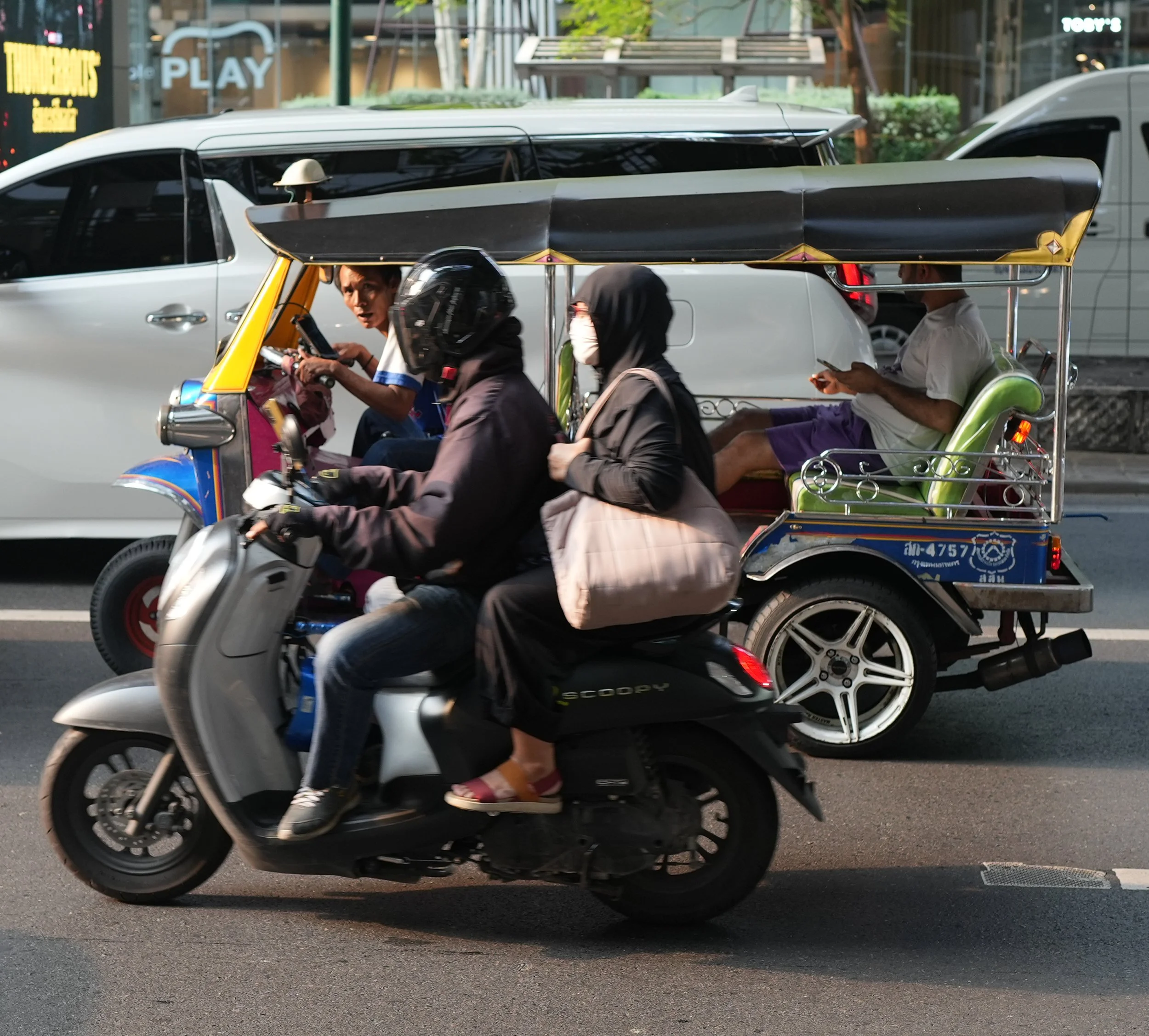 DSC08111-web.jpg